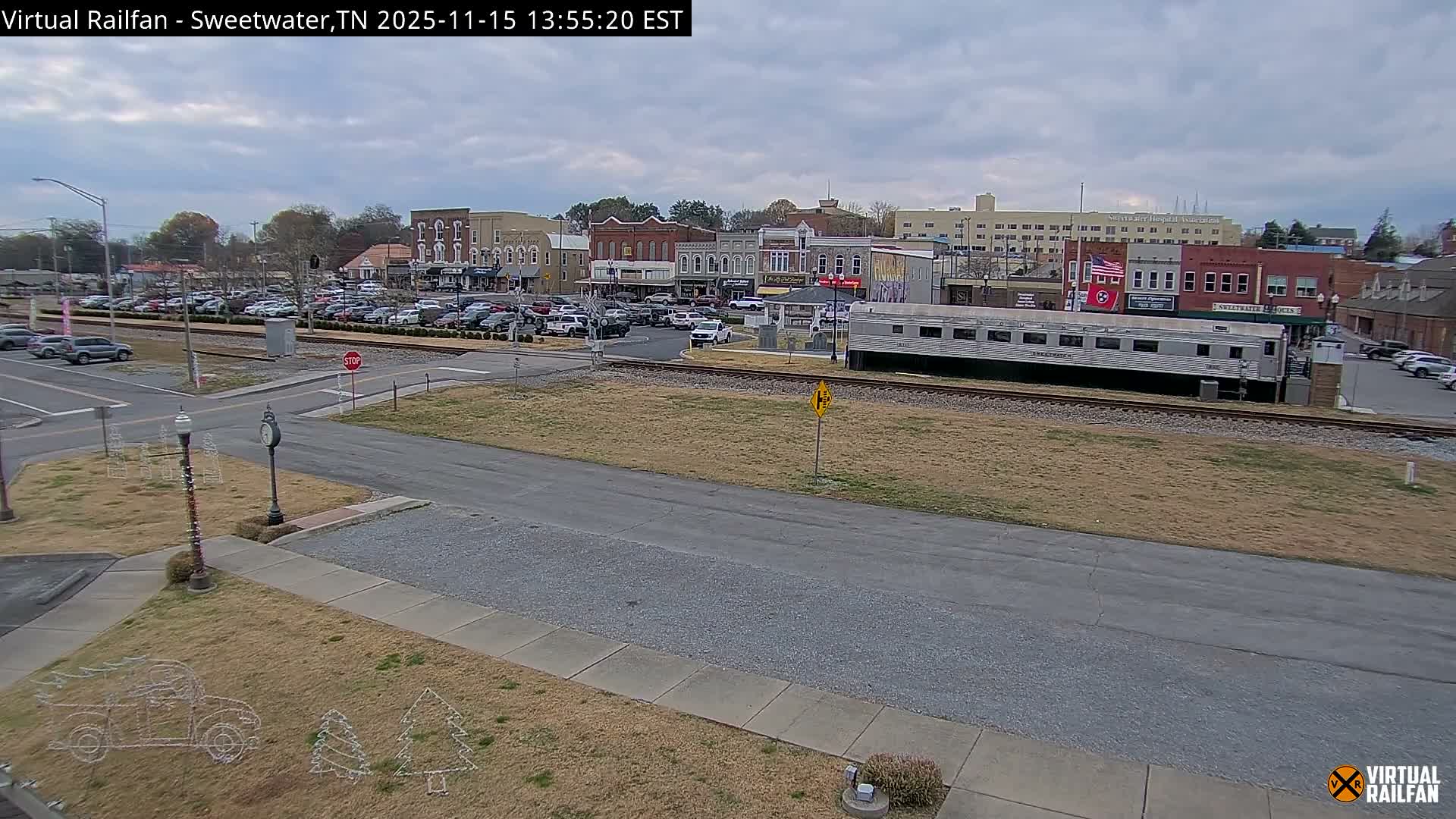 Sweetwater City & Railroad/Traincar Live Cam - Sweetwater, Monroe, Tennessee, USA | Virtual Railfan  LIVE ! 2025-03-15 15:33
