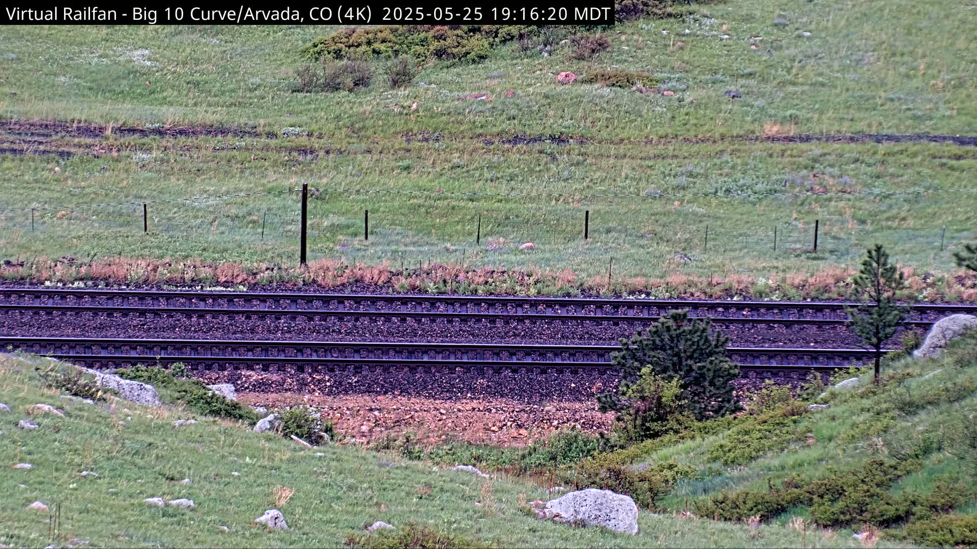 Denver Skyline  & Arvada Big  10 Curve Railroad Live Cam - Arvada, Jefferson, Colorado, USA