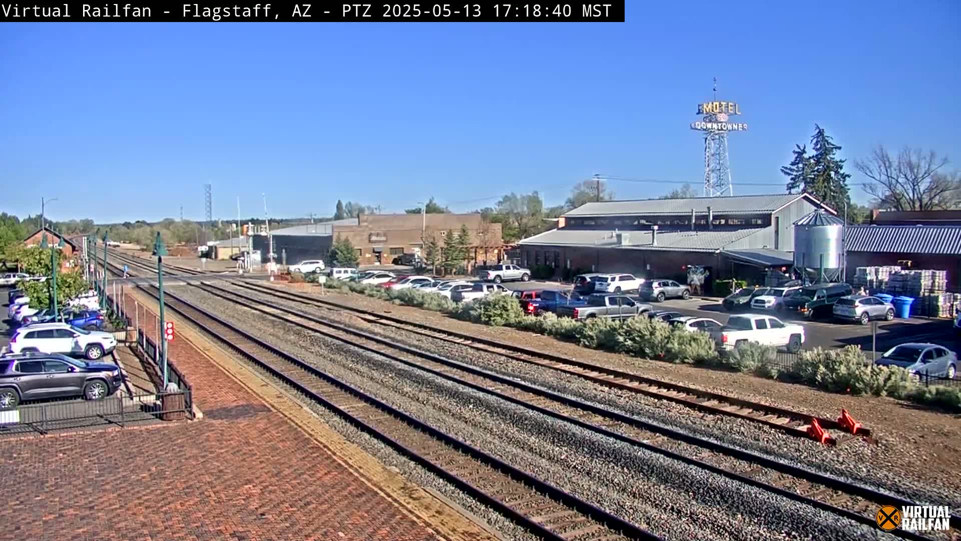 Flagstaff Amtrak Railroad Live Cam - Flagstaff, Coconino, Arizona, USA