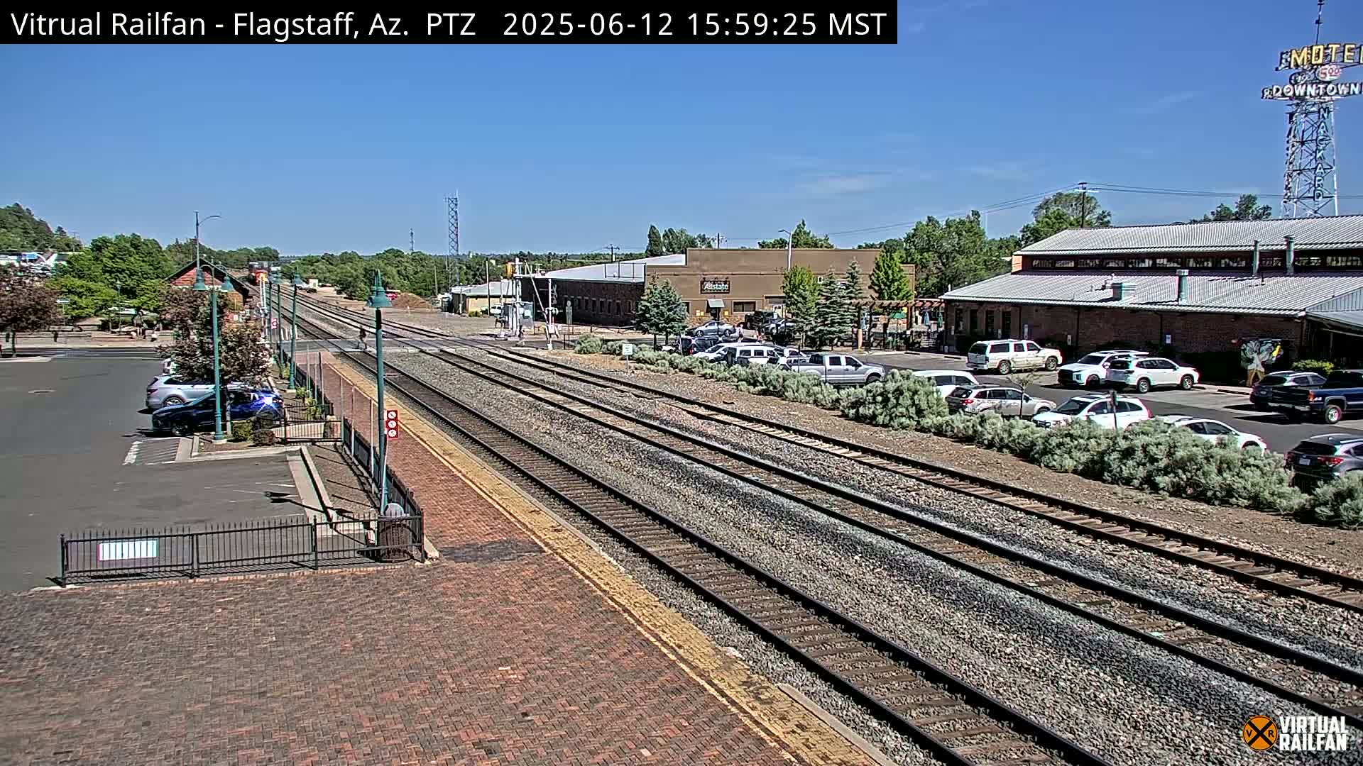 Flagstaff Amtrak Railroad Live Cam - Flagstaff, Coconino, Arizona, USA