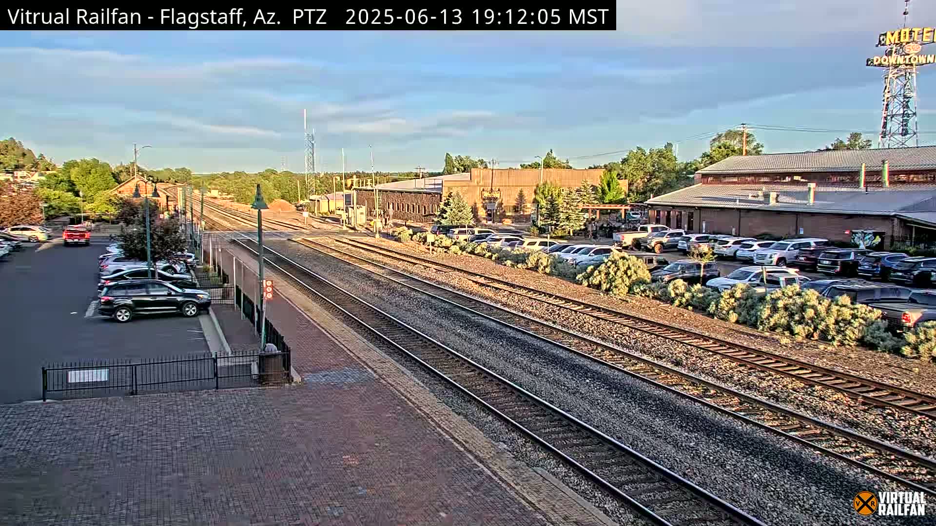 Flagstaff Amtrak Railroad Live Cam - Flagstaff, Coconino, Arizona, USA