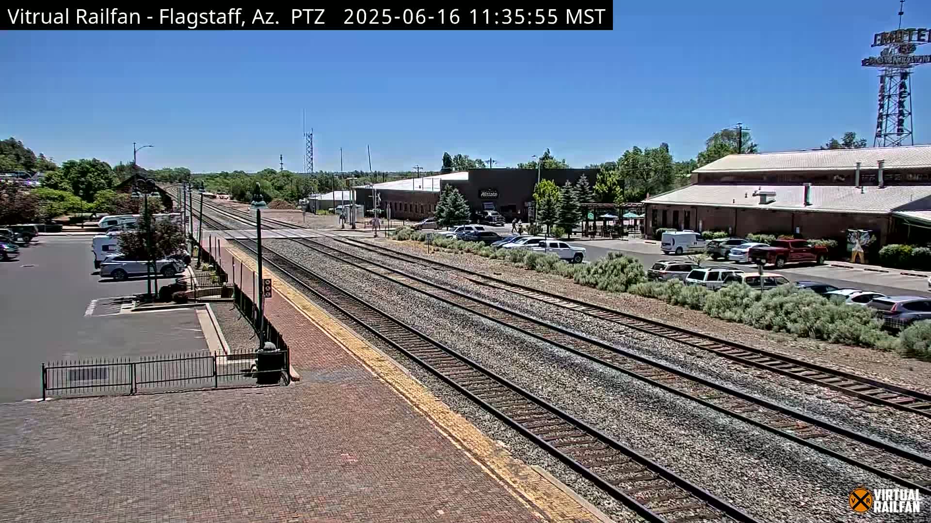 Flagstaff Amtrak Railroad Live Cam - Flagstaff, Coconino, Arizona, USA