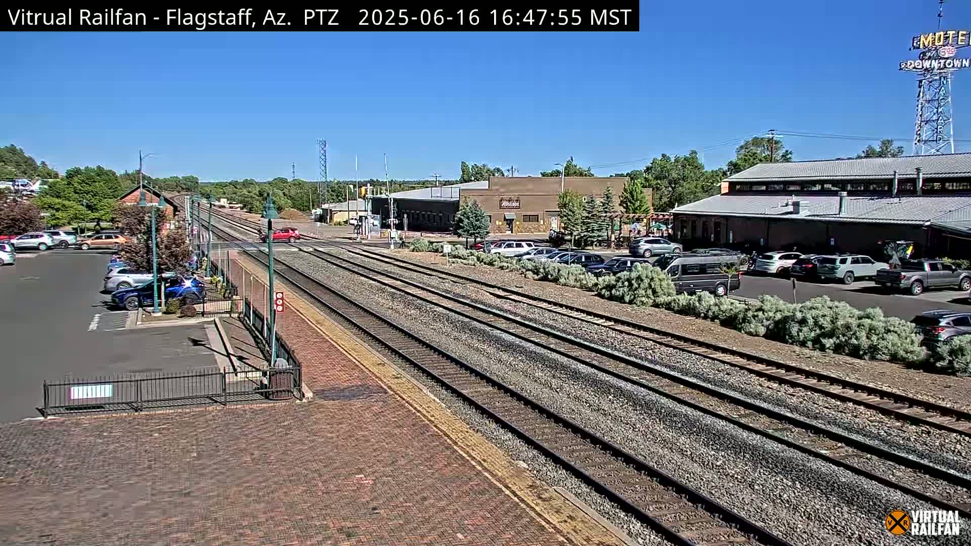 Flagstaff Amtrak Railroad Live Cam - Flagstaff, Coconino, Arizona, USA