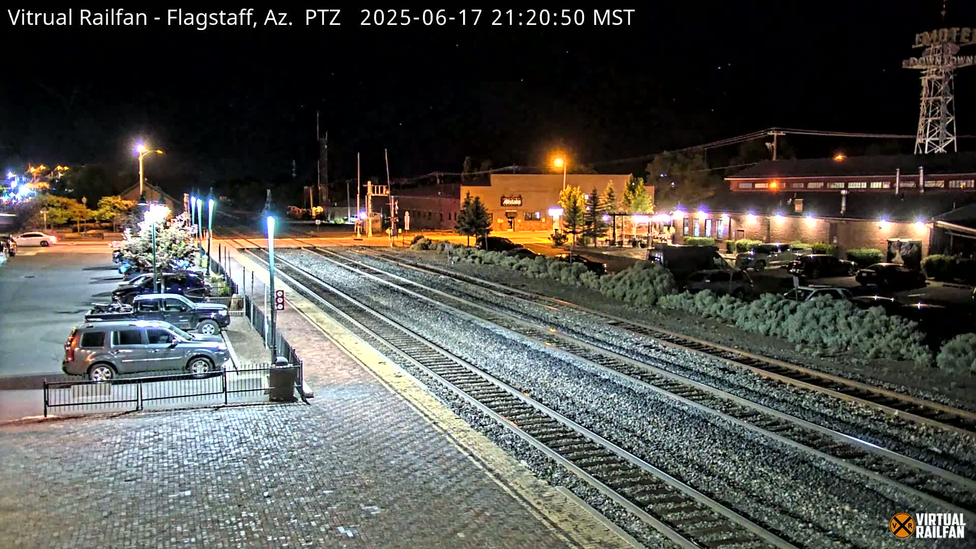 Flagstaff Amtrak Railroad Live Cam - Flagstaff, Coconino, Arizona, USA