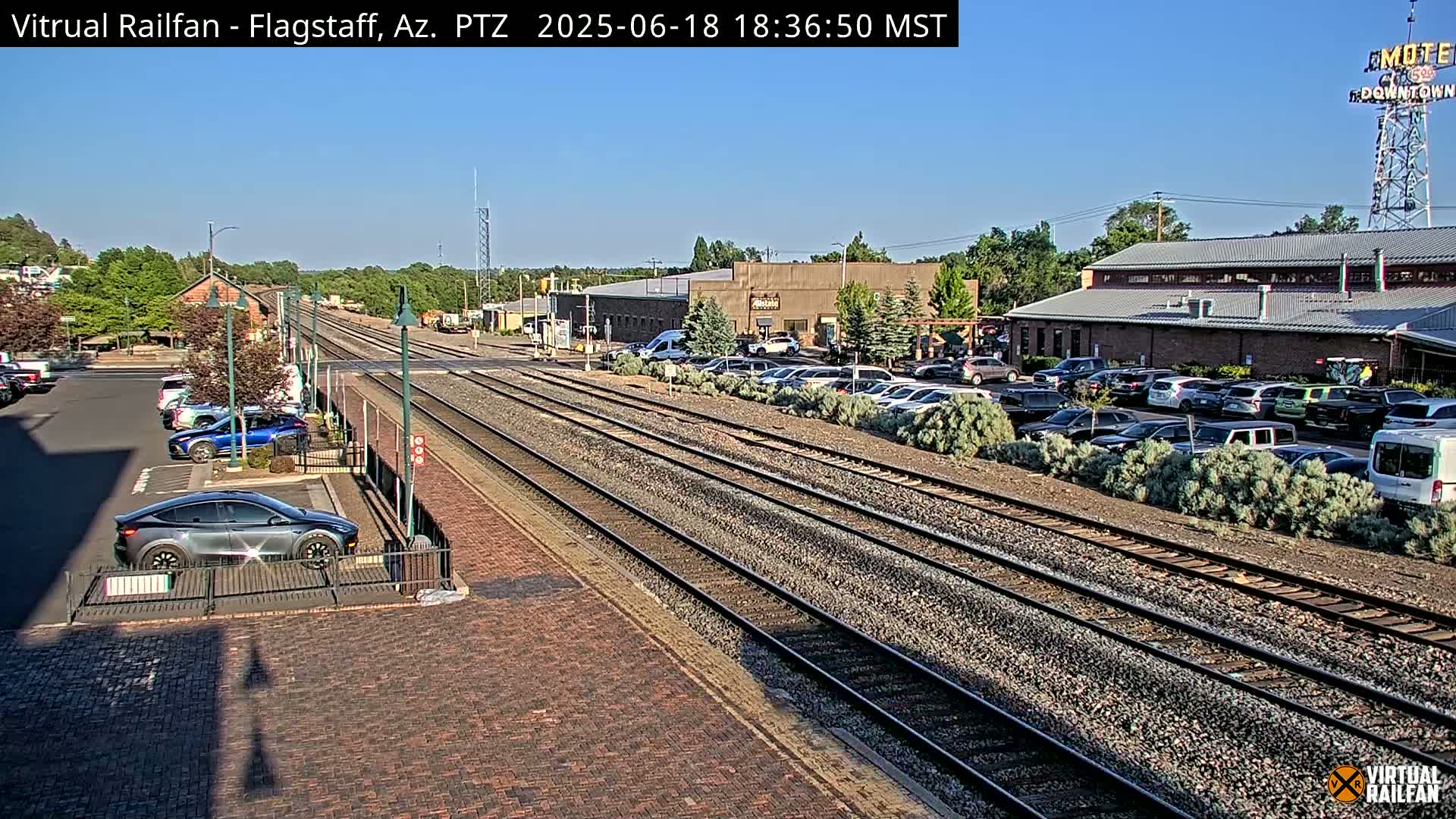 Flagstaff Amtrak Railroad Live Cam - Flagstaff, Coconino, Arizona, USA