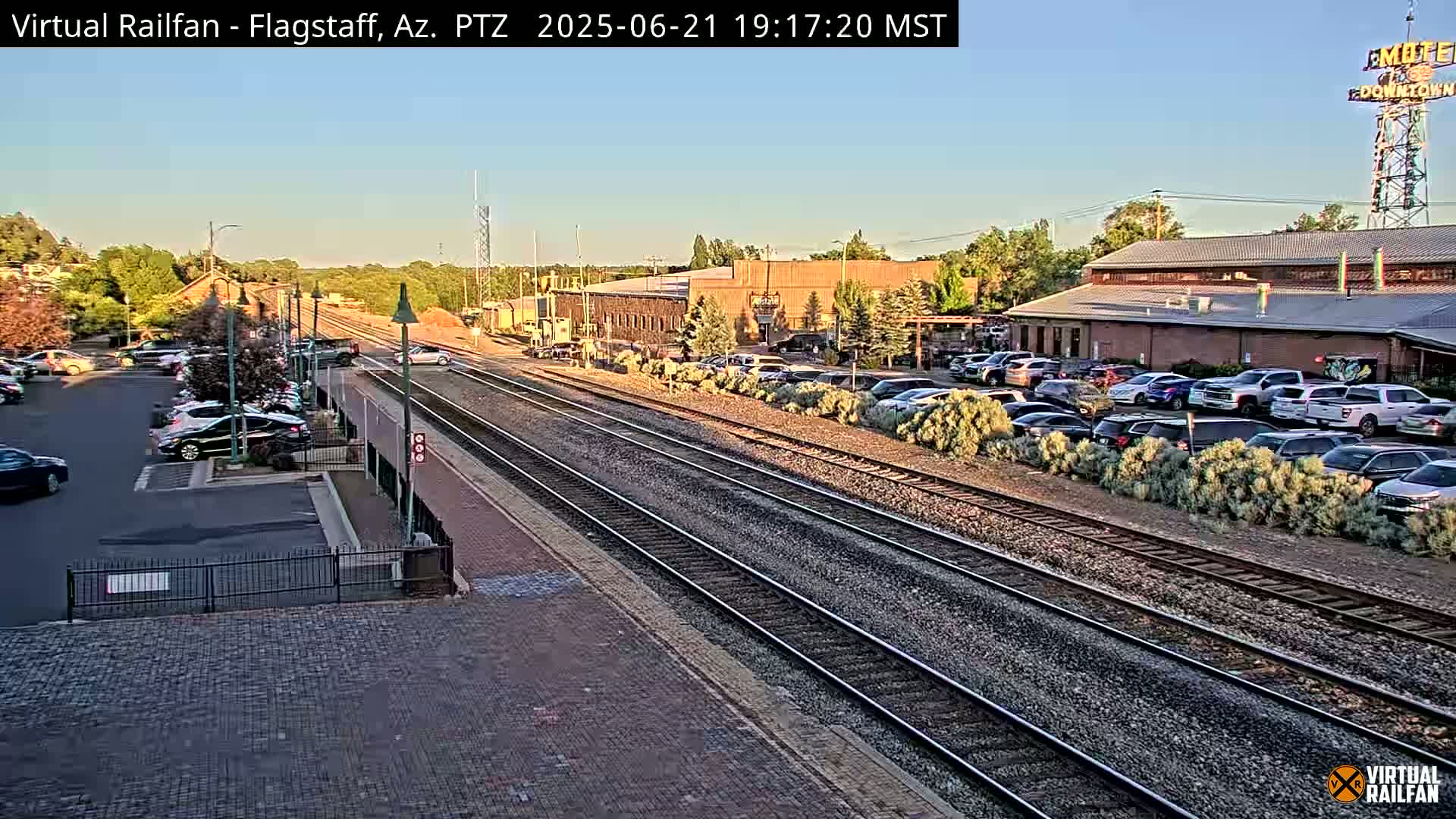 Flagstaff Amtrak Railroad Live Cam - Flagstaff, Coconino, Arizona, USA