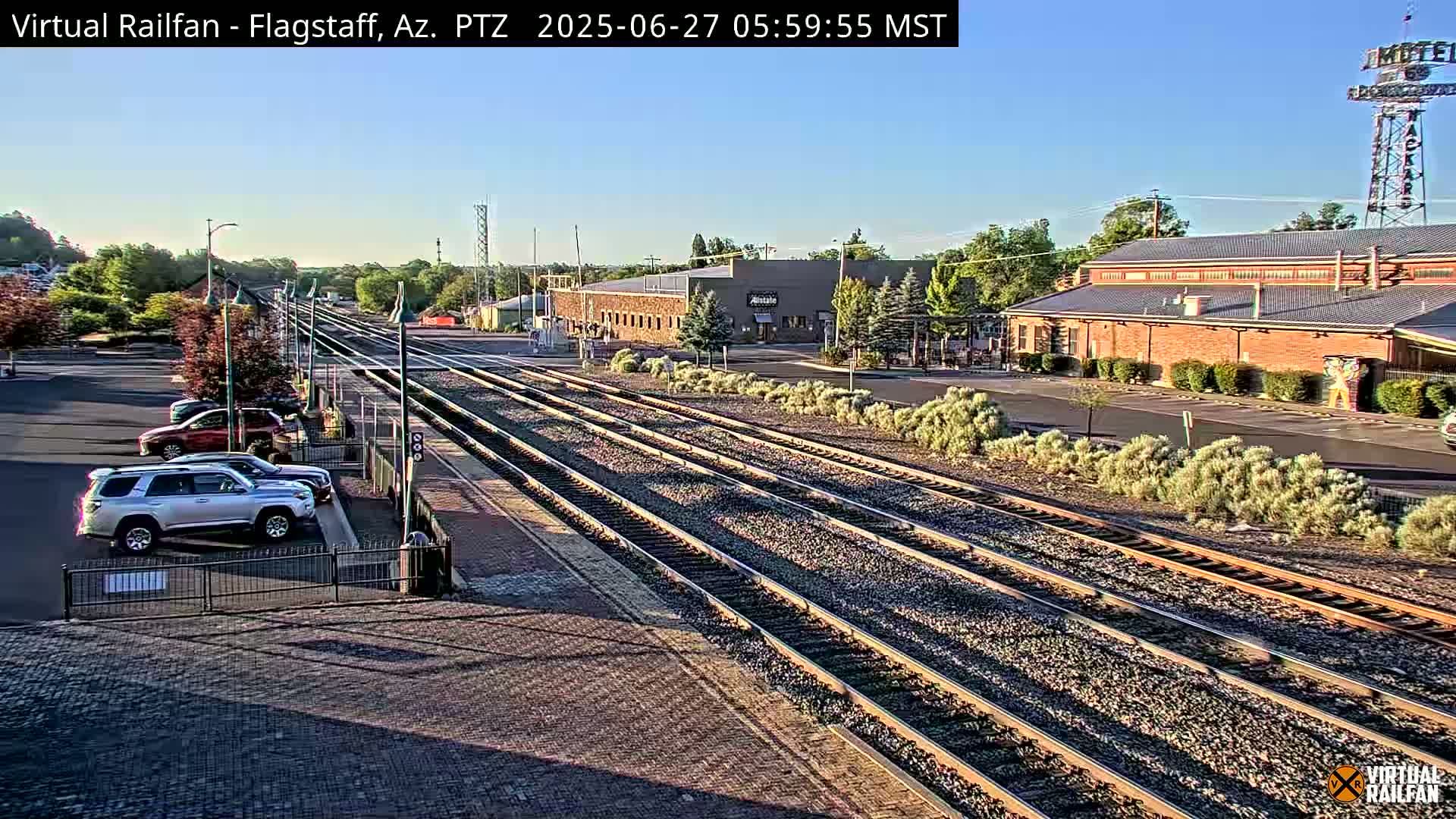 Flagstaff Amtrak Railroad Live Cam - Flagstaff, Coconino, Arizona, USA