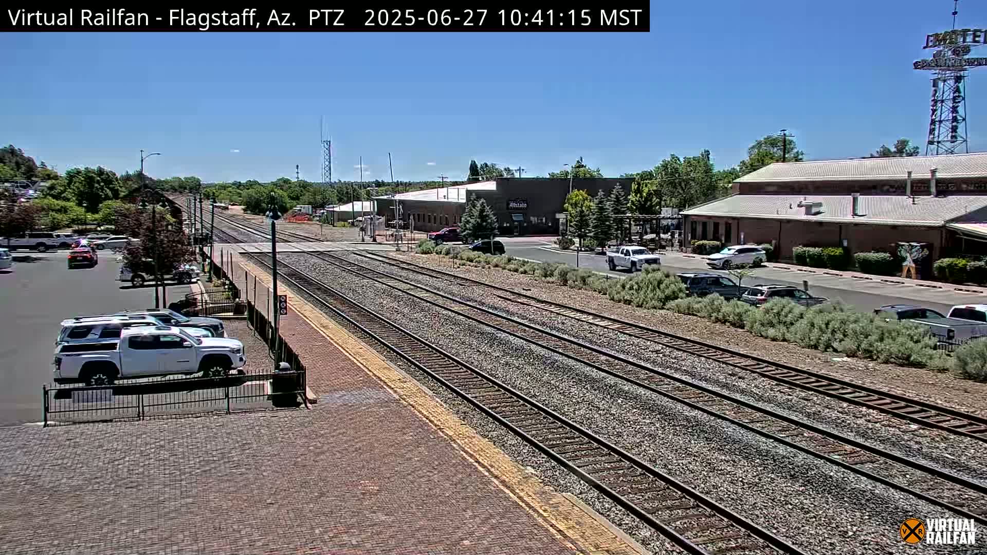Flagstaff Amtrak Railroad Live Cam - Flagstaff, Coconino, Arizona, USA