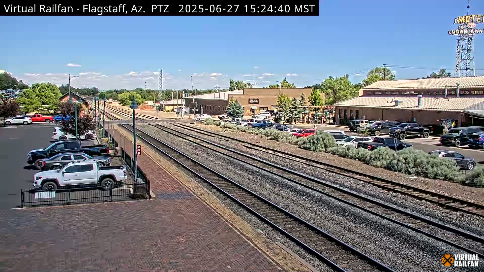 Flagstaff Amtrak Railroad Live Cam - Flagstaff, Coconino, Arizona, USA