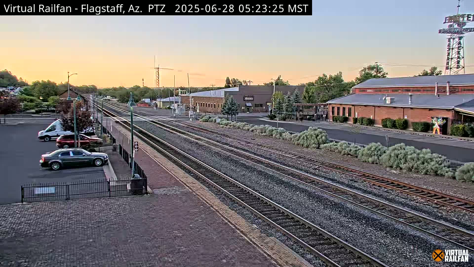 Flagstaff Amtrak Railroad Live Cam - Flagstaff, Coconino, Arizona, USA