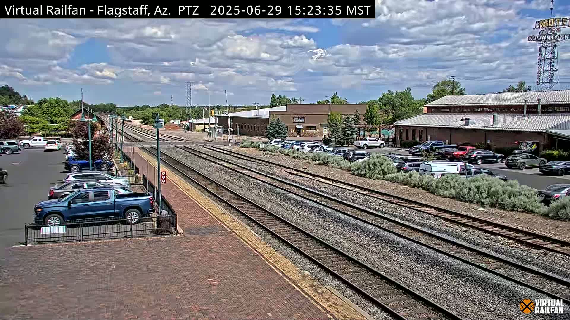 Flagstaff Amtrak Railroad Live Cam - Flagstaff, Coconino, Arizona, USA