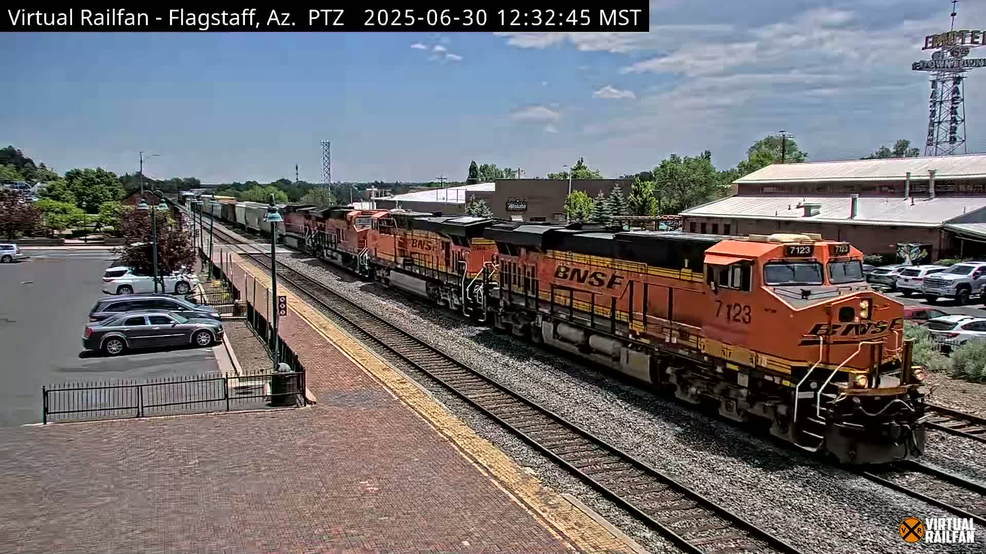 Flagstaff Amtrak Railroad Live Cam - Flagstaff, Coconino, Arizona, USA