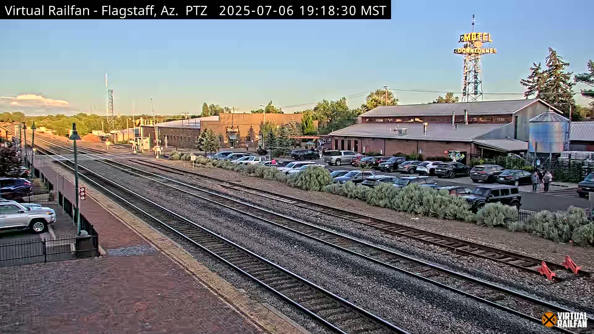Flagstaff Amtrak Railroad Live Cam - Flagstaff, Coconino, Arizona, USA