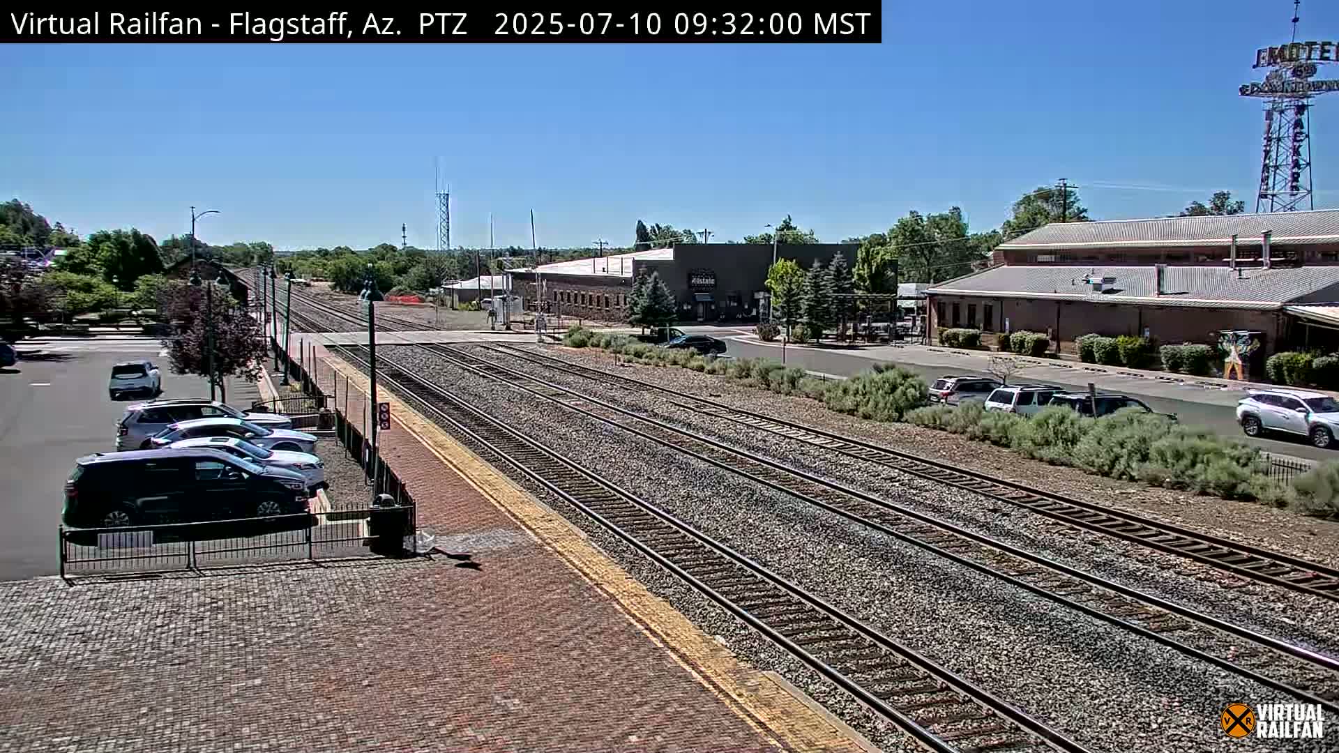 Flagstaff Amtrak Railroad Live Cam - Flagstaff, Coconino, Arizona, USA