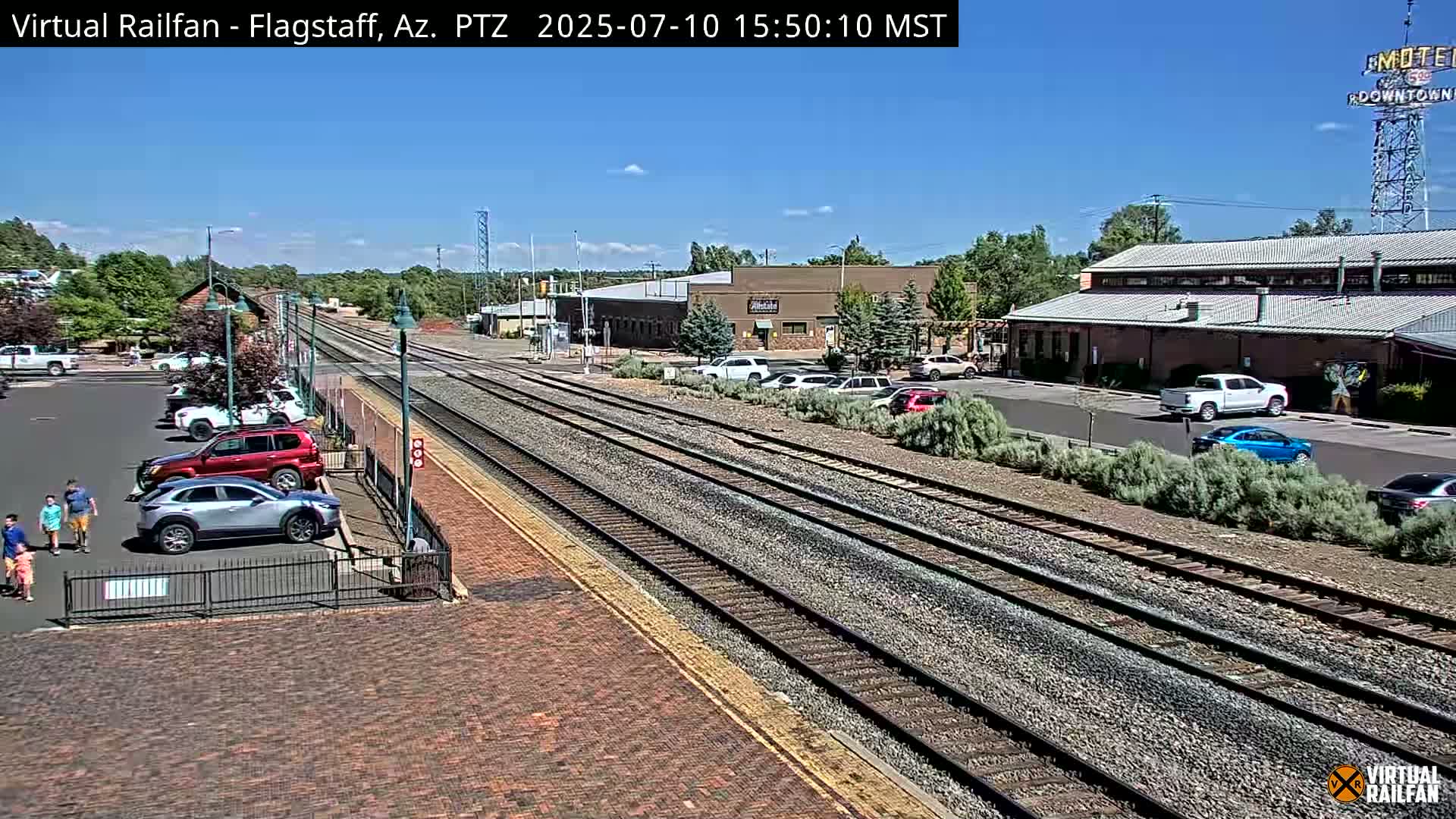 Flagstaff Amtrak Railroad Live Cam - Flagstaff, Coconino, Arizona, USA
