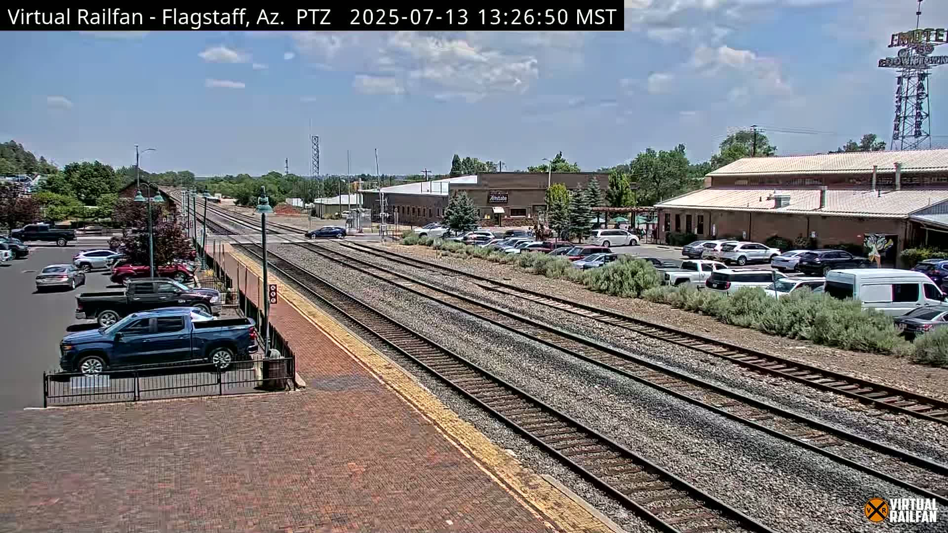 Flagstaff Amtrak Railroad Live Cam - Flagstaff, Coconino, Arizona, USA