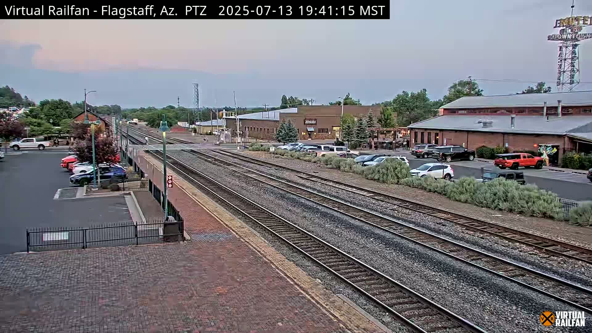 Flagstaff Amtrak Railroad Live Cam - Flagstaff, Coconino, Arizona, USA