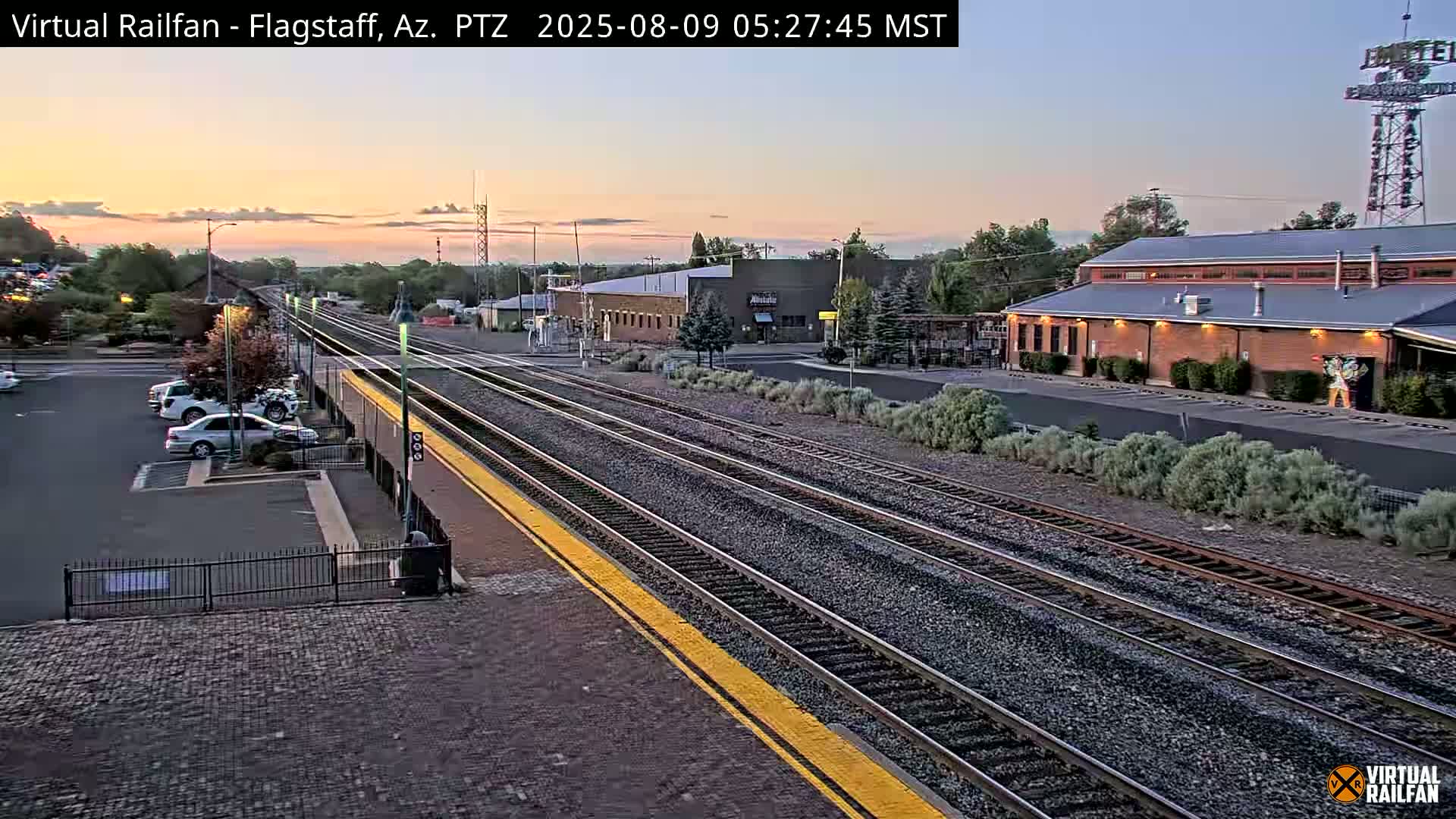 Flagstaff Amtrak Railroad Live Cam - Flagstaff, Coconino, Arizona, USA