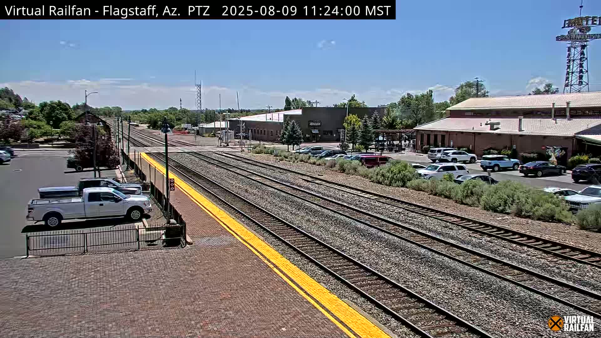 Flagstaff Amtrak Railroad Live Cam - Flagstaff, Coconino, Arizona, USA