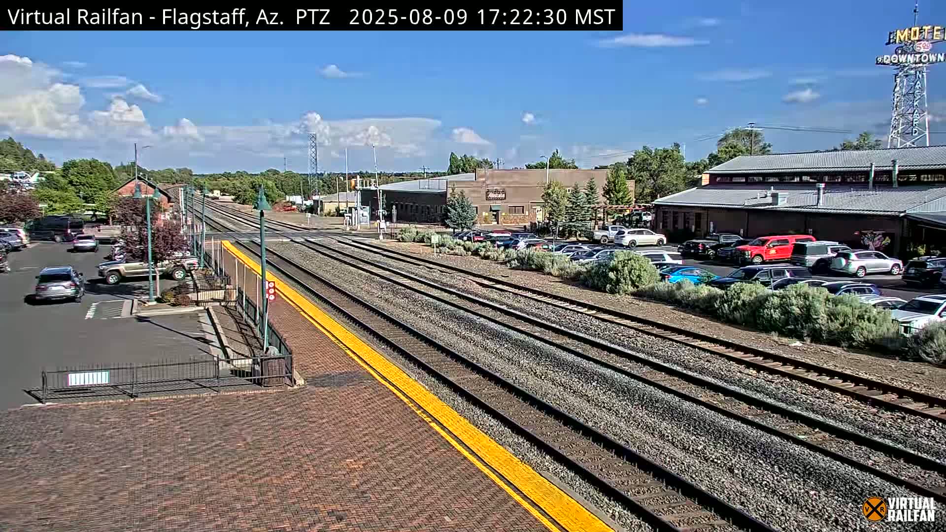 Flagstaff Amtrak Railroad Live Cam - Flagstaff, Coconino, Arizona, USA