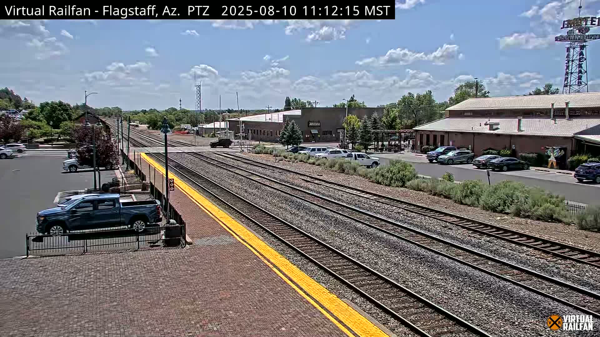 Flagstaff Amtrak Railroad Live Cam - Flagstaff, Coconino, Arizona, USA