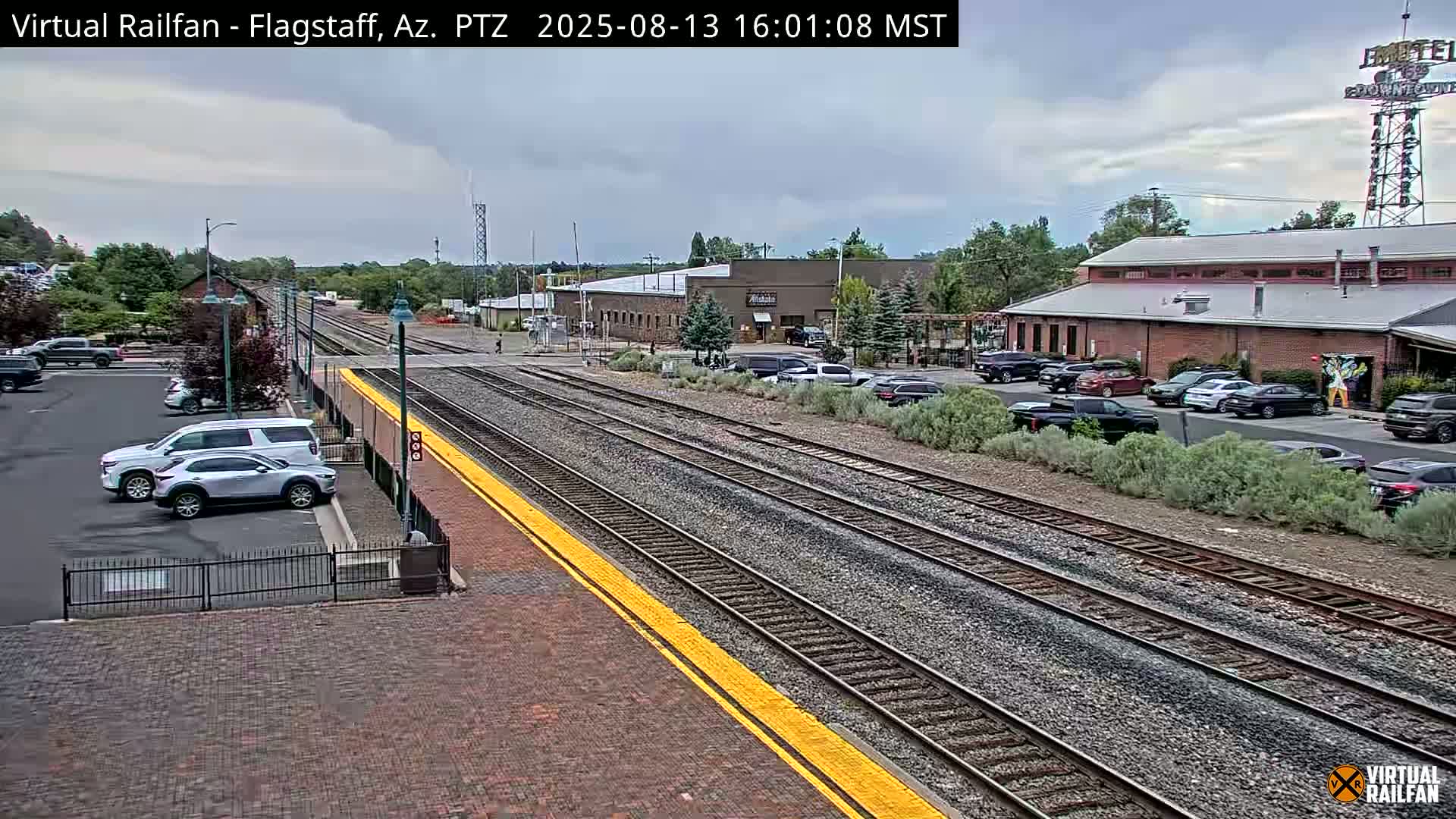 Flagstaff Amtrak Railroad Live Cam - Flagstaff, Coconino, Arizona, USA
