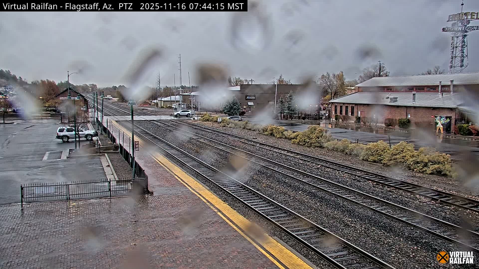 Flagstaff Amtrak Railroad Live Cam - Flagstaff, Coconino, Arizona, USA