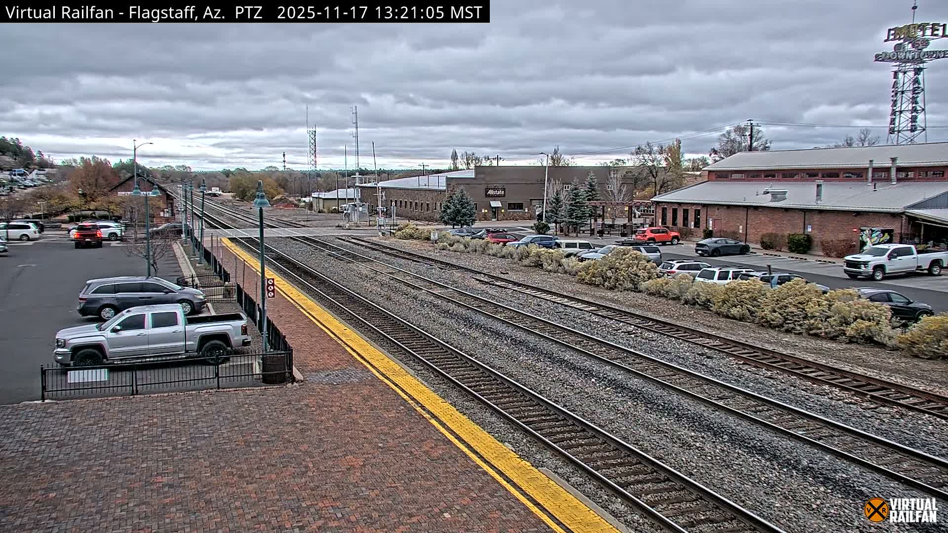 Flagstaff Amtrak Railroad Live Cam - Flagstaff, Coconino, Arizona, USA