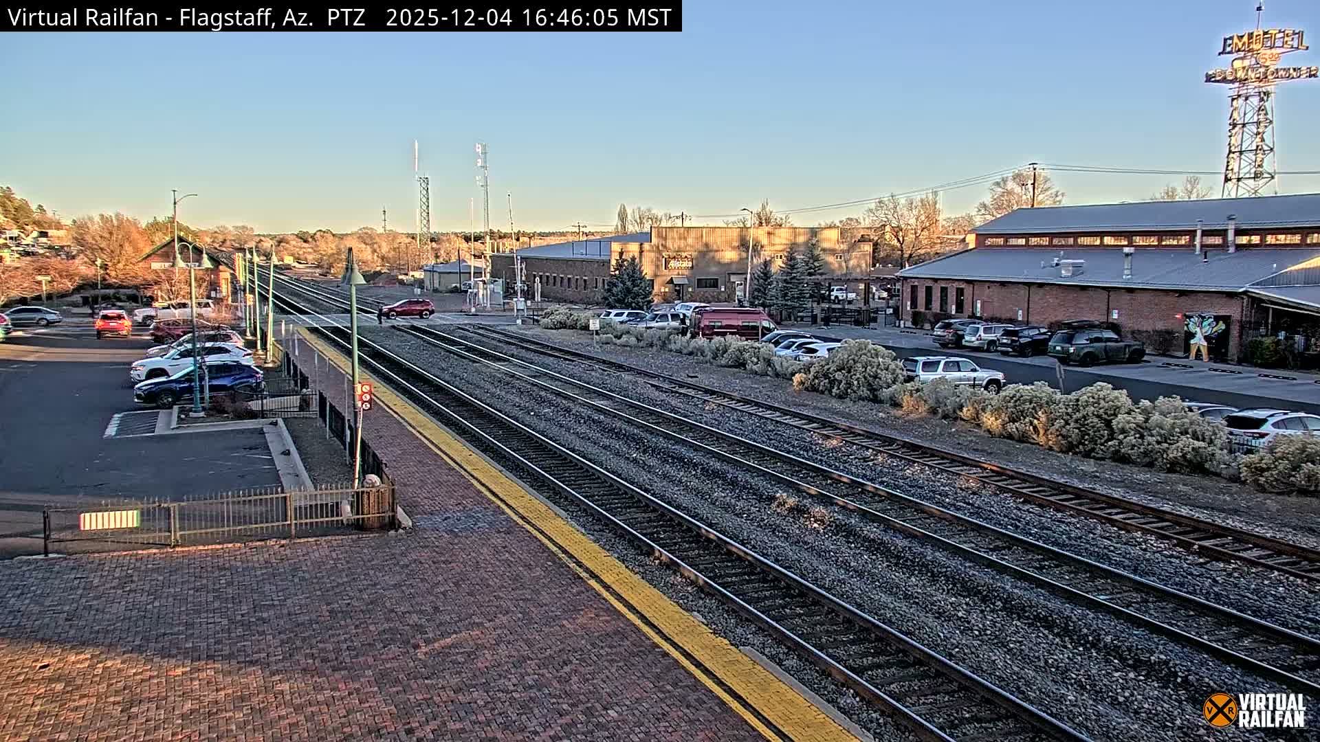 Flagstaff Amtrak Railroad Live Cam - Flagstaff, Coconino, Arizona, USA
