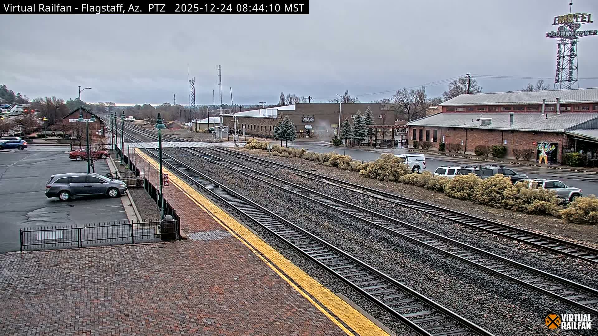 Flagstaff Amtrak Railroad Live Cam - Flagstaff, Coconino, Arizona, USA