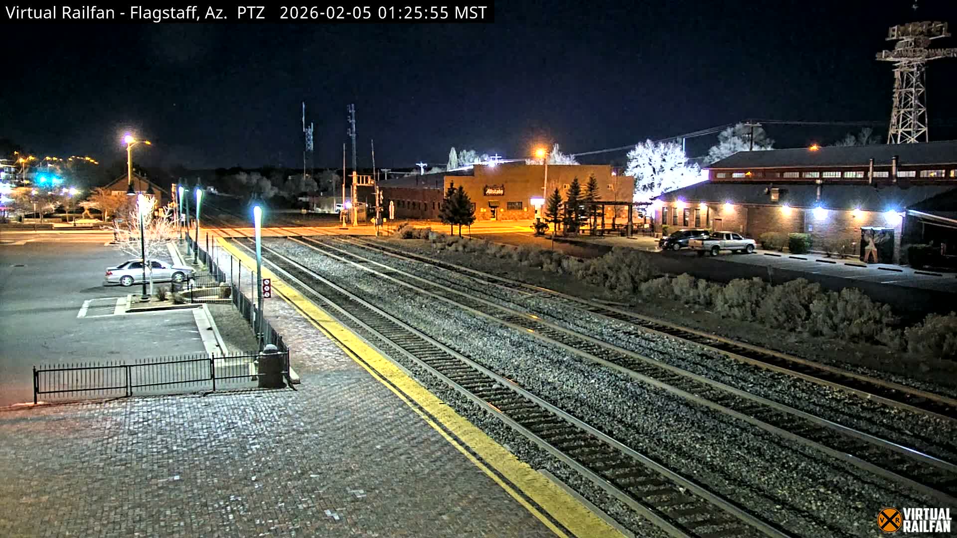 Flagstaff Amtrak Railroad Live Cam - Flagstaff, Coconino, Arizona, USA