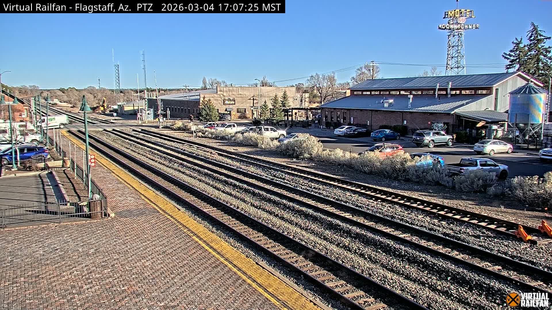 Flagstaff Amtrak Railroad Live Cam - Flagstaff, Coconino, Arizona, USA