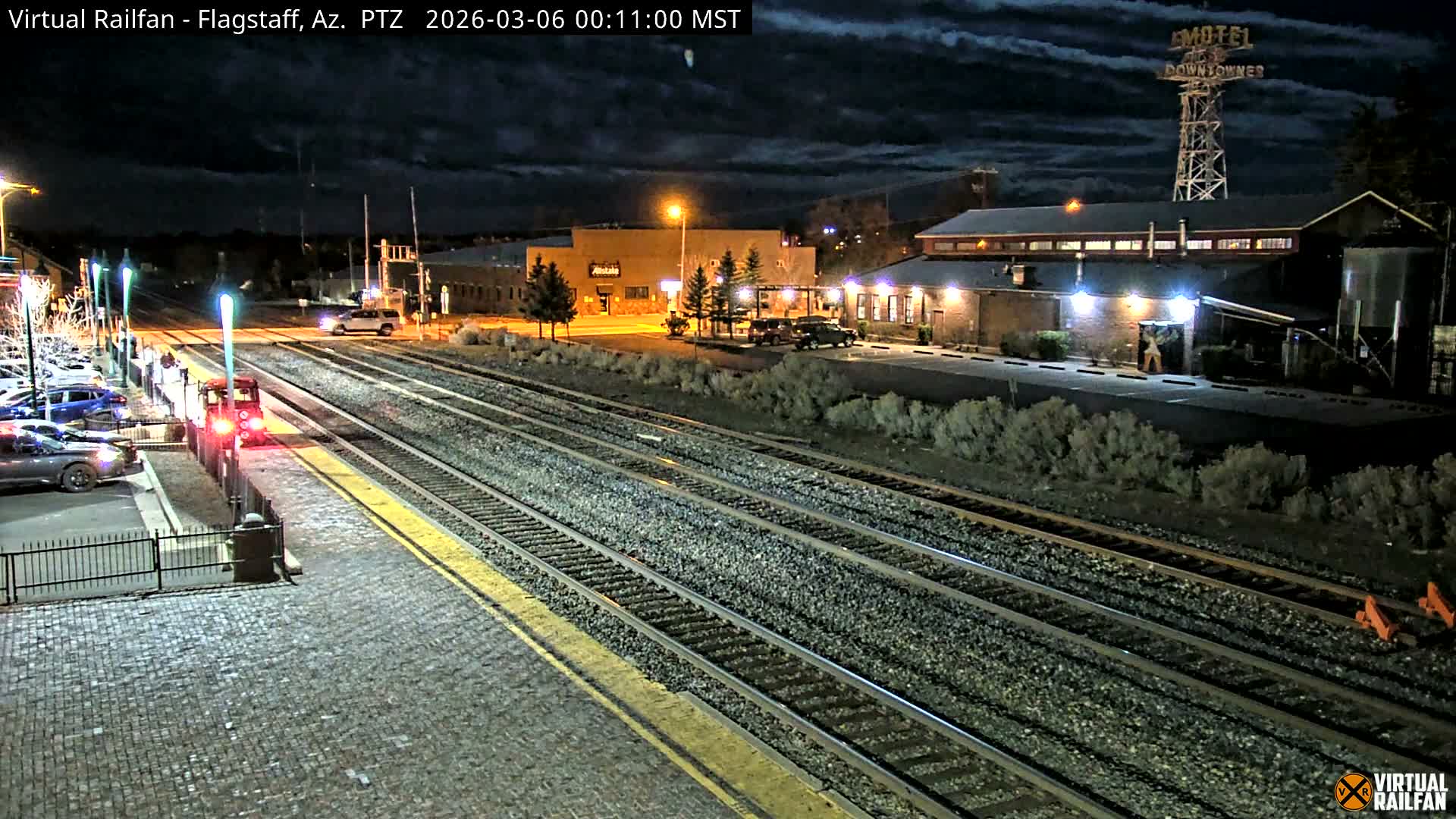 Flagstaff Amtrak Railroad Live Cam - Flagstaff, Coconino, Arizona, USA