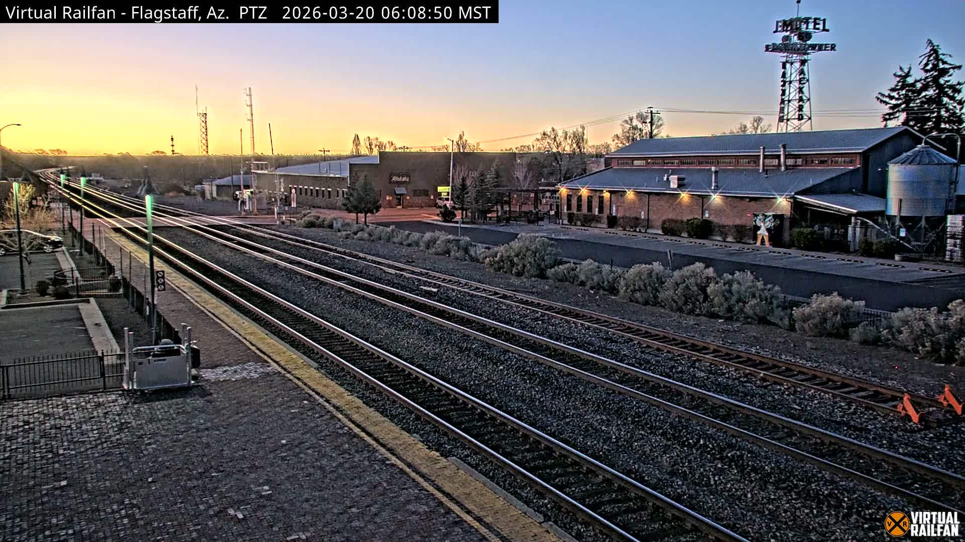 Flagstaff Amtrak Railroad Live Cam - Flagstaff, Coconino, Arizona, USA