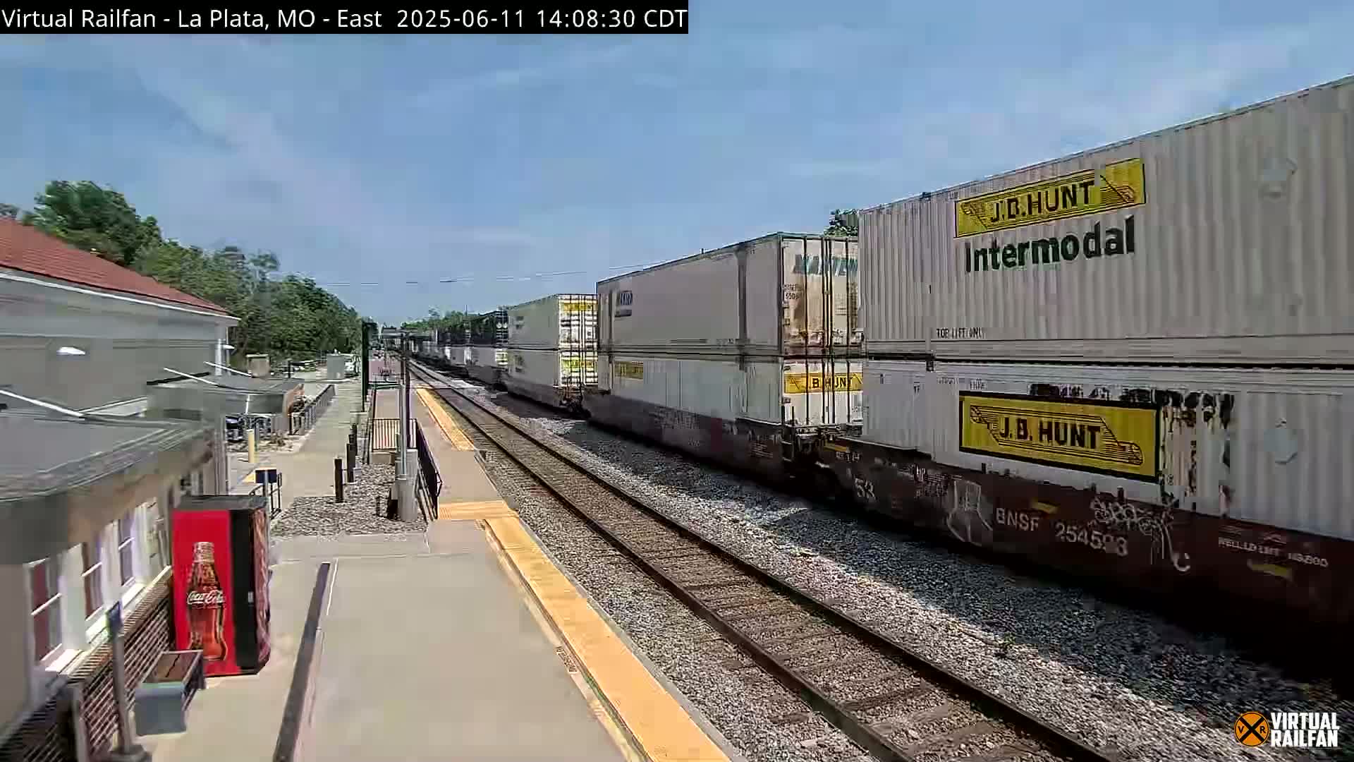 La Plata Railway Station Live Cam - La Plata, Macon, Missouri, USA