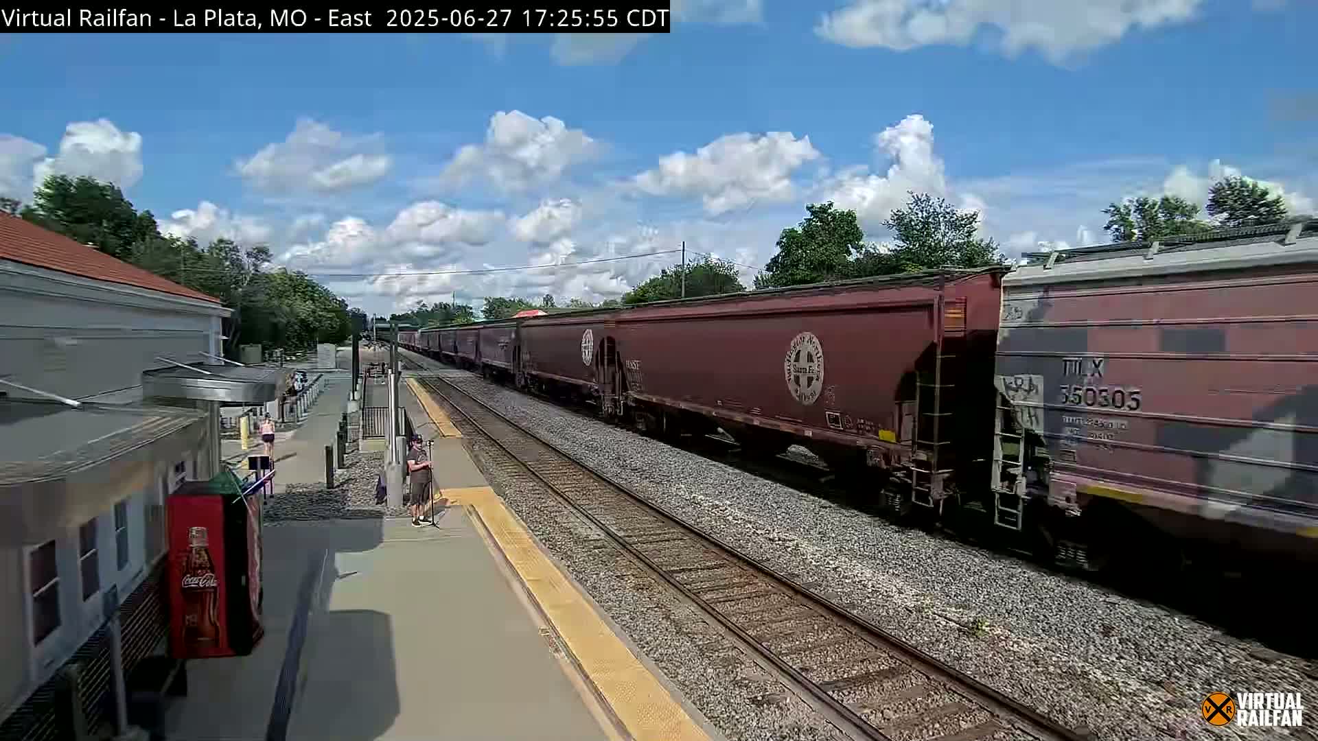 La Plata Railway Station Live Cam - La Plata, Macon, Missouri, USA