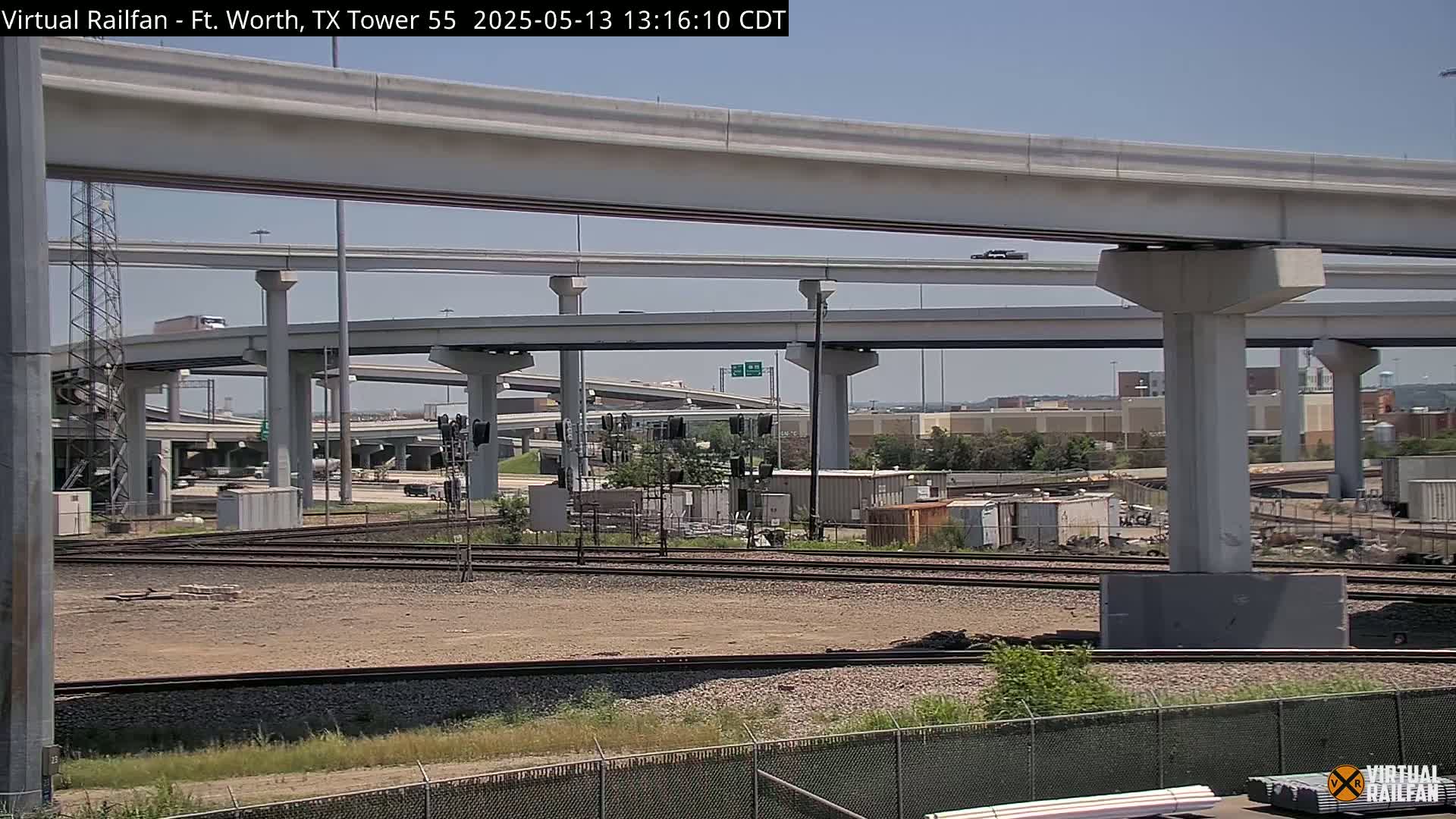 Fort Worth/Tower 55 Diamond Railroad Crossing Live Cam - Forth Worth, Tarrant ,Texas, USA 