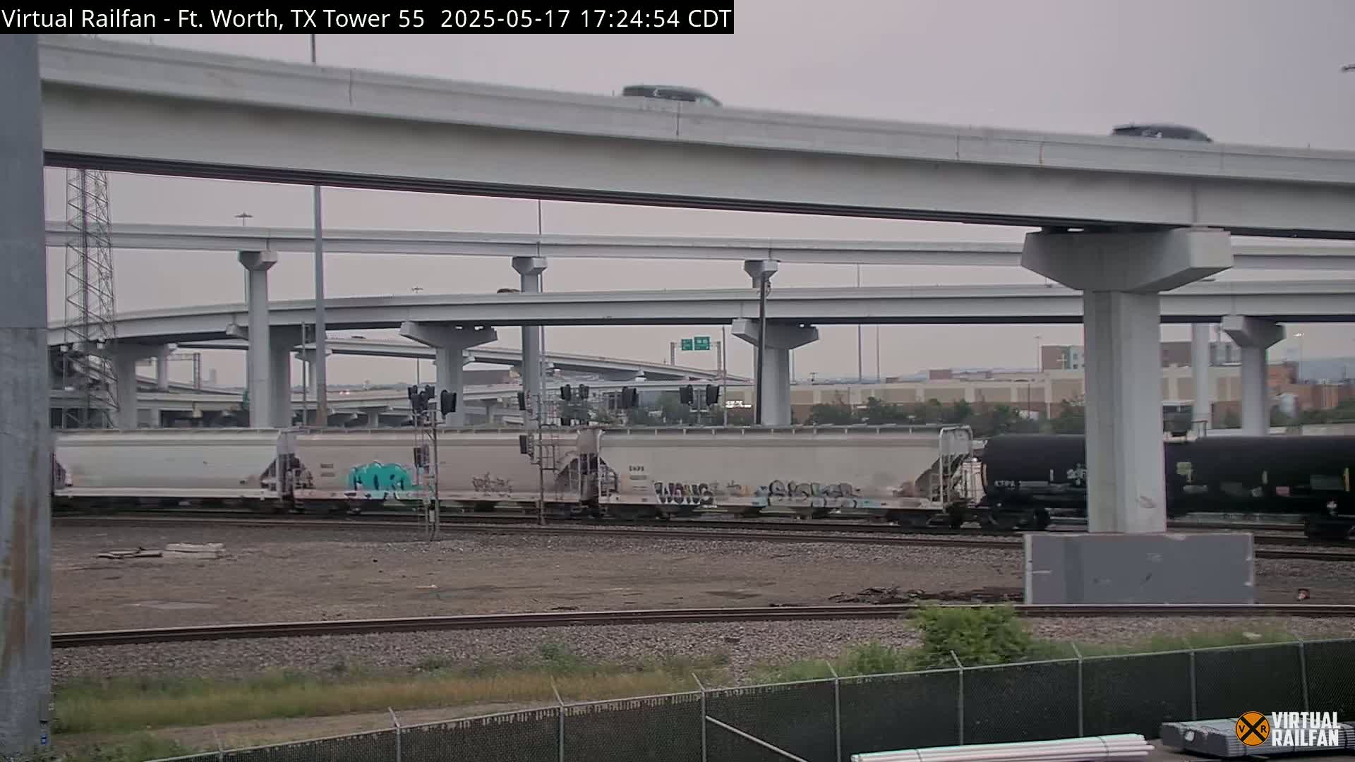Fort Worth/Tower 55 Diamond Railroad Crossing Live Cam - Forth Worth, Tarrant ,Texas, USA 