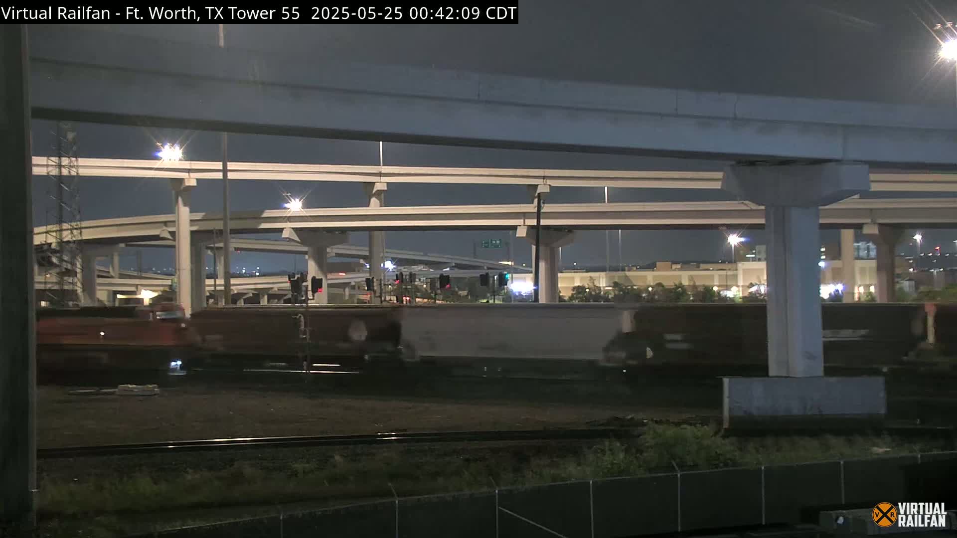 Fort Worth/Tower 55 Diamond Railroad Crossing Live Cam - Forth Worth, Tarrant ,Texas, USA 