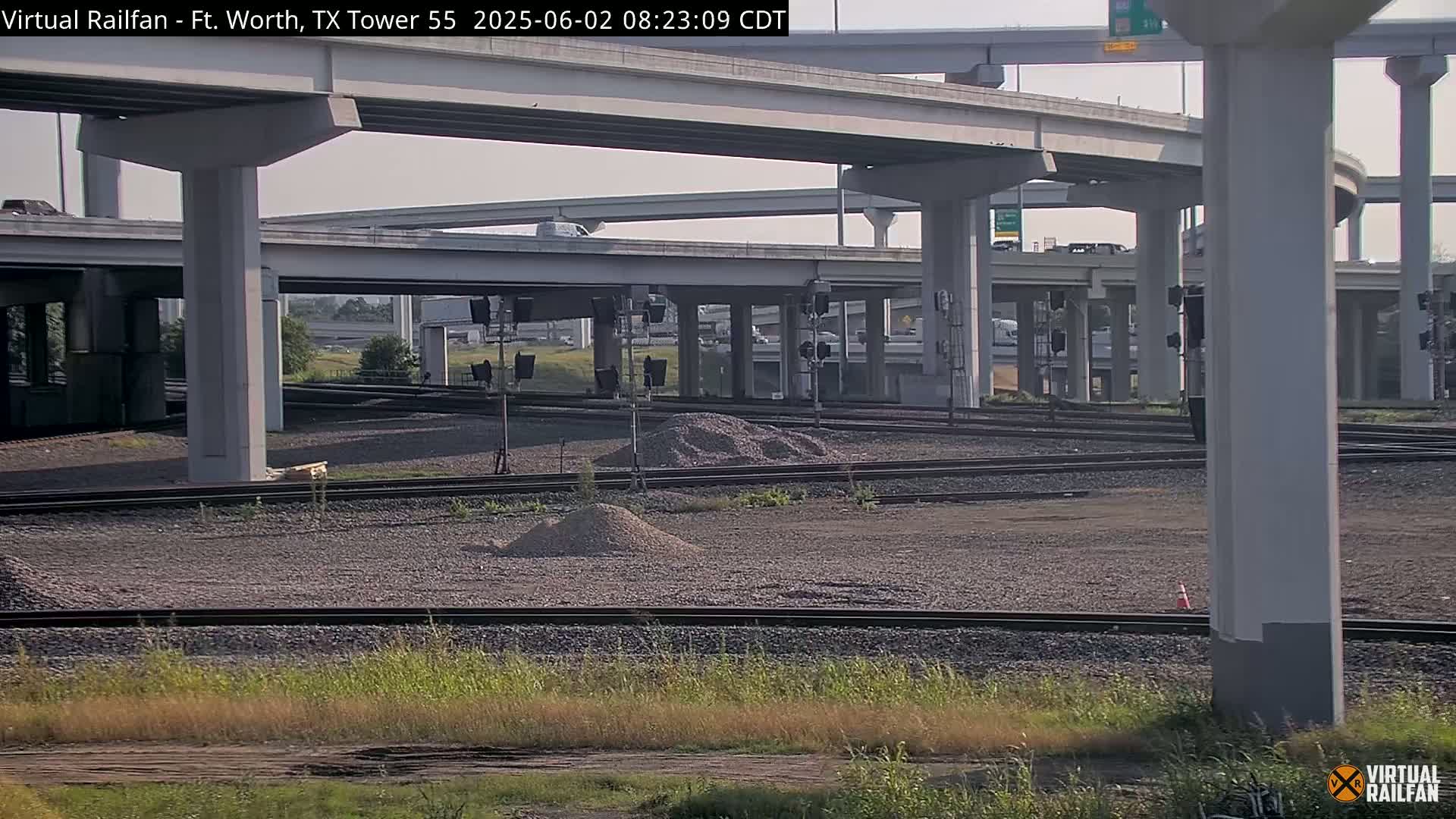 Fort Worth/Tower 55 Diamond Railroad Crossing Live Cam - Forth Worth, Tarrant ,Texas, USA 