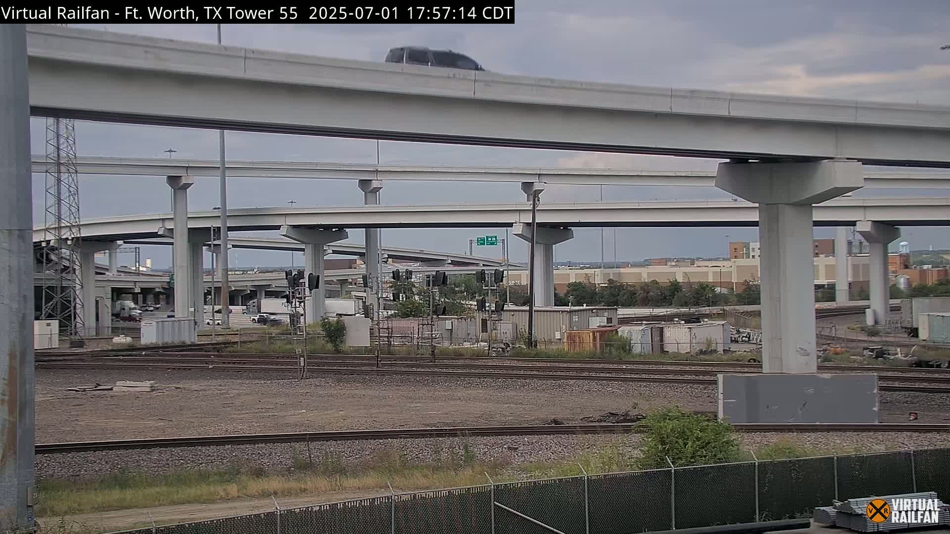 Fort Worth/Tower 55 Diamond Railroad Crossing Live Cam - Forth Worth, Tarrant ,Texas, USA 