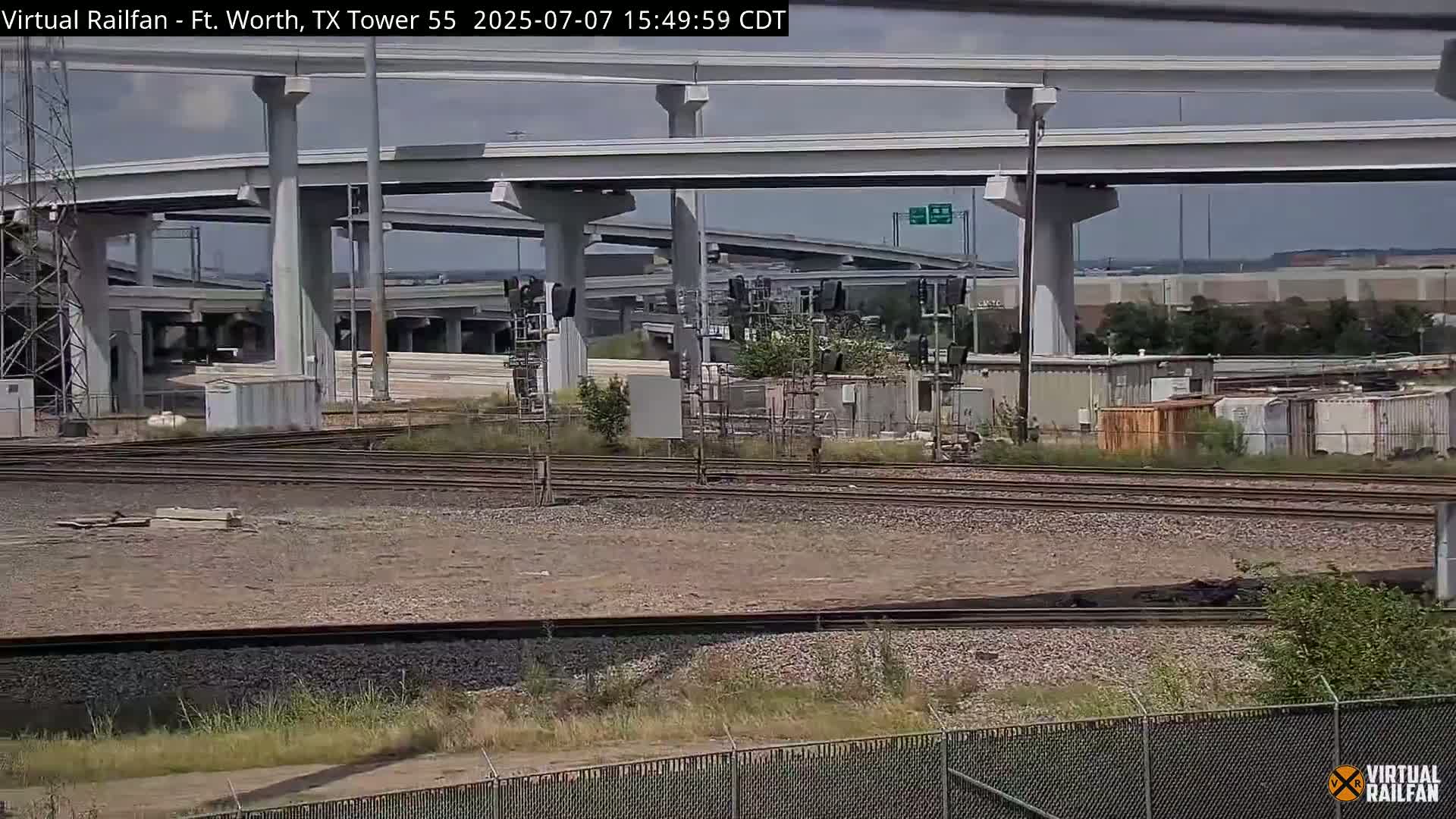 Fort Worth/Tower 55 Diamond Railroad Crossing Live Cam - Forth Worth, Tarrant ,Texas, USA 