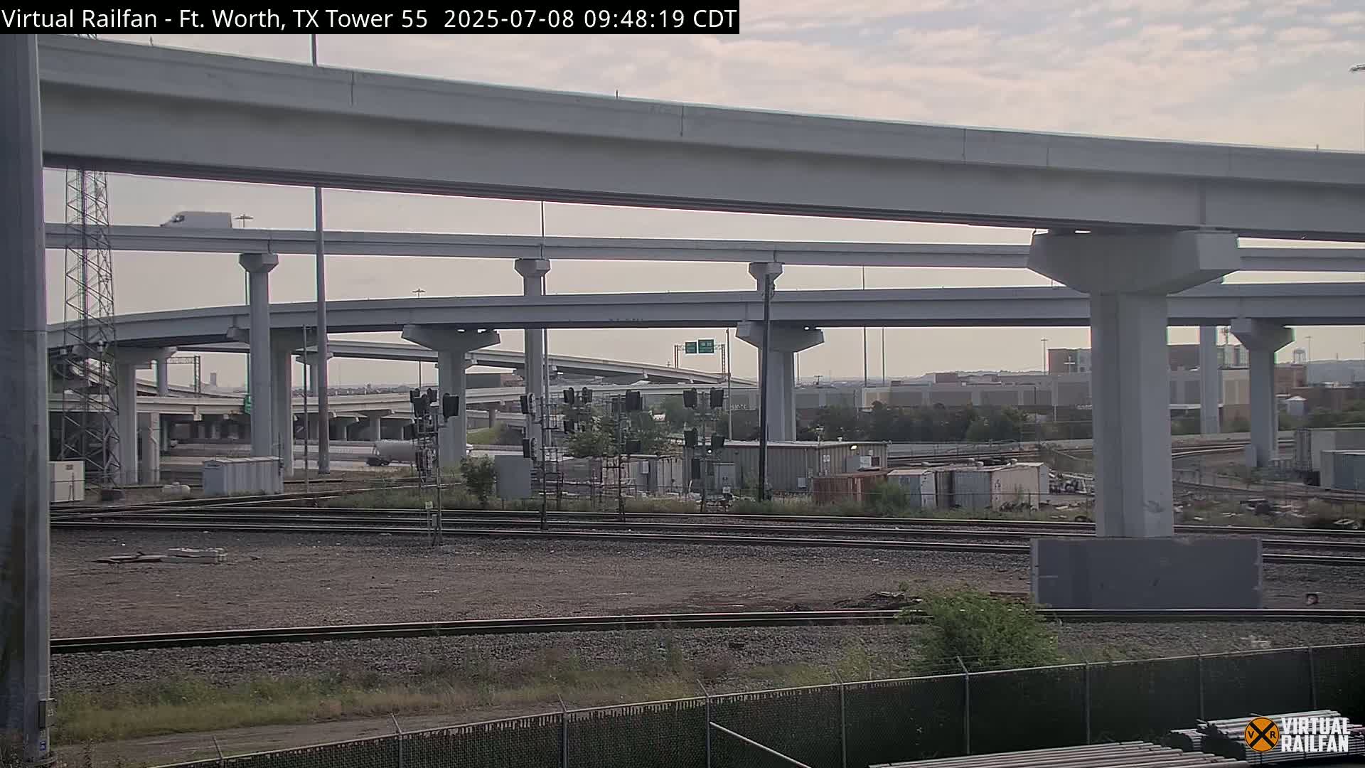 Fort Worth/Tower 55 Diamond Railroad Crossing Live Cam - Forth Worth, Tarrant ,Texas, USA 