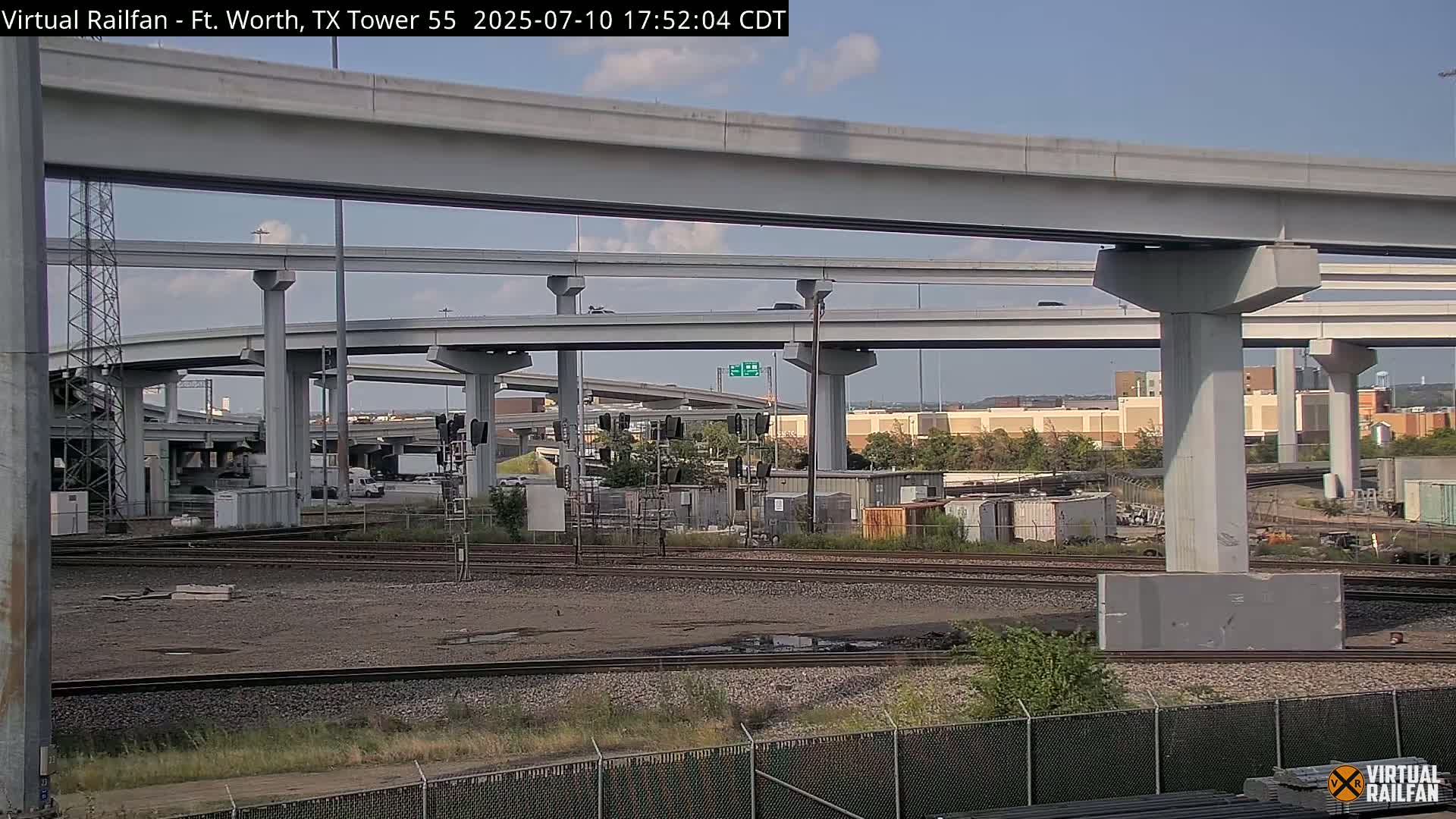 Fort Worth/Tower 55 Diamond Railroad Crossing Live Cam - Forth Worth, Tarrant ,Texas, USA 