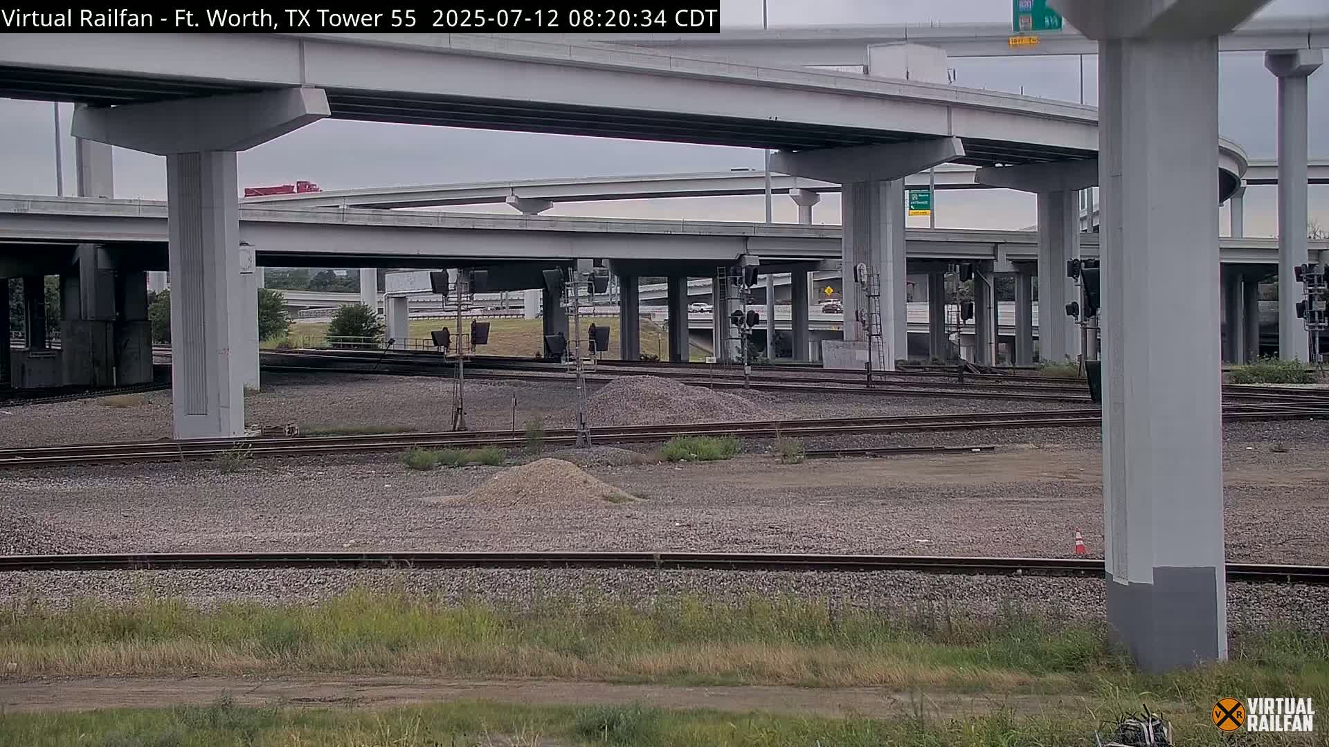 Fort Worth/Tower 55 Diamond Railroad Crossing Live Cam - Forth Worth, Tarrant ,Texas, USA 