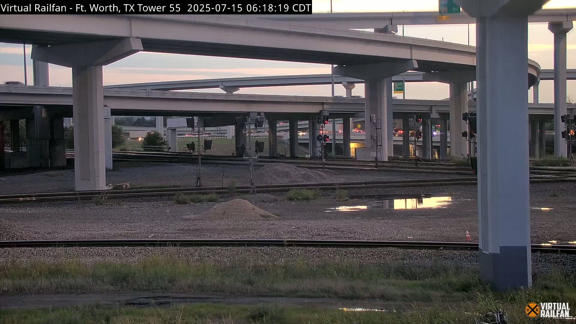 Fort Worth/Tower 55 Diamond Railroad Crossing Live Cam - Forth Worth, Tarrant ,Texas, USA 