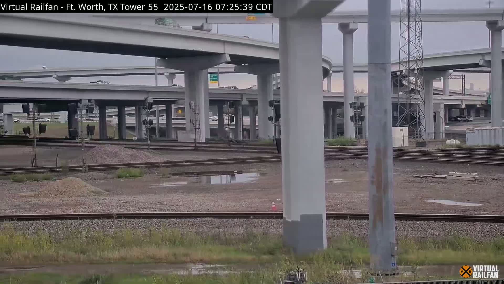 Fort Worth/Tower 55 Diamond Railroad Crossing Live Cam - Forth Worth, Tarrant ,Texas, USA 