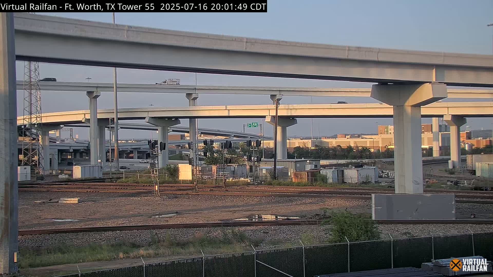 Fort Worth/Tower 55 Diamond Railroad Crossing Live Cam - Forth Worth, Tarrant ,Texas, USA 