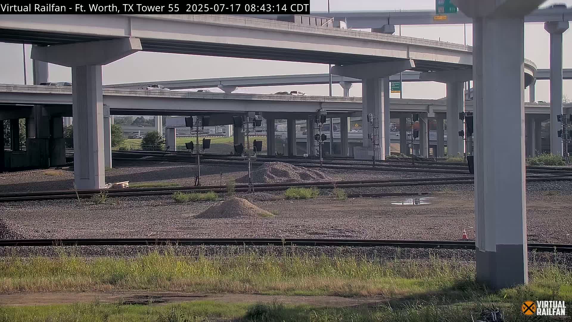 Fort Worth/Tower 55 Diamond Railroad Crossing Live Cam - Forth Worth, Tarrant ,Texas, USA 