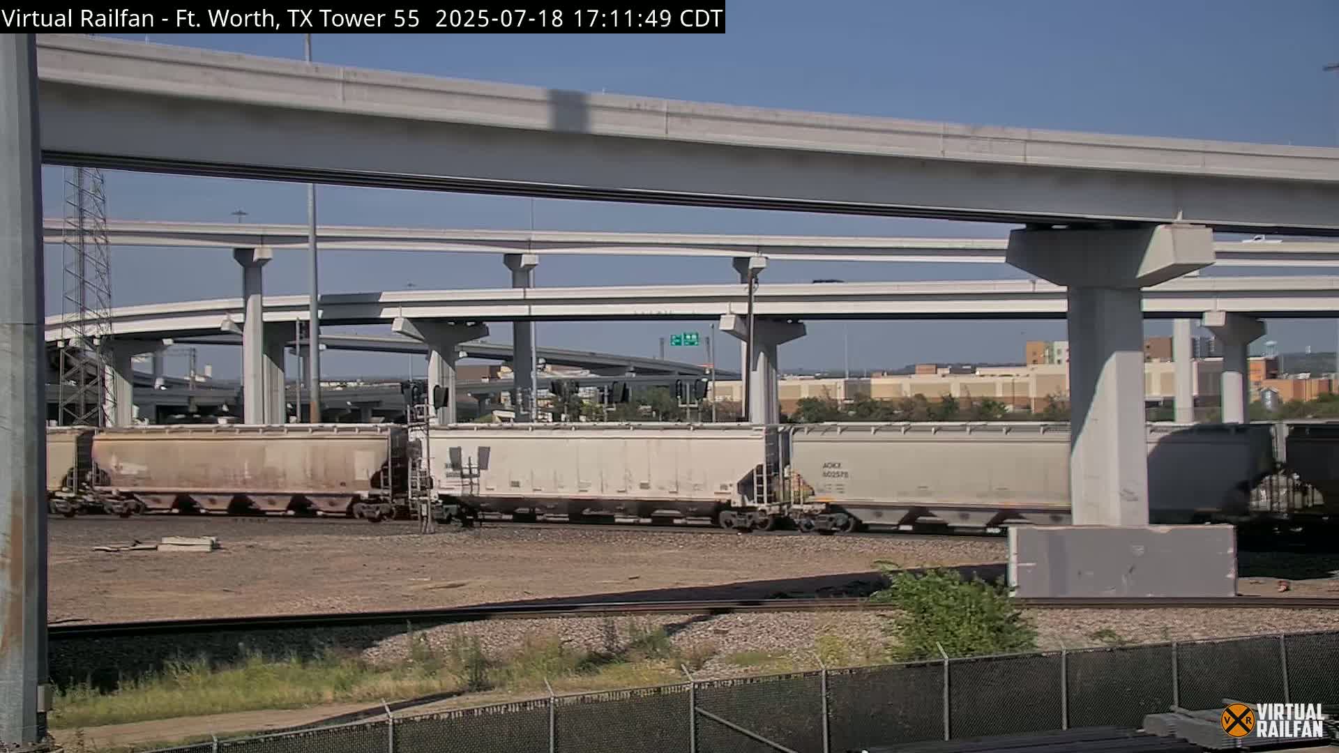Fort Worth/Tower 55 Diamond Railroad Crossing Live Cam - Forth Worth, Tarrant ,Texas, USA 